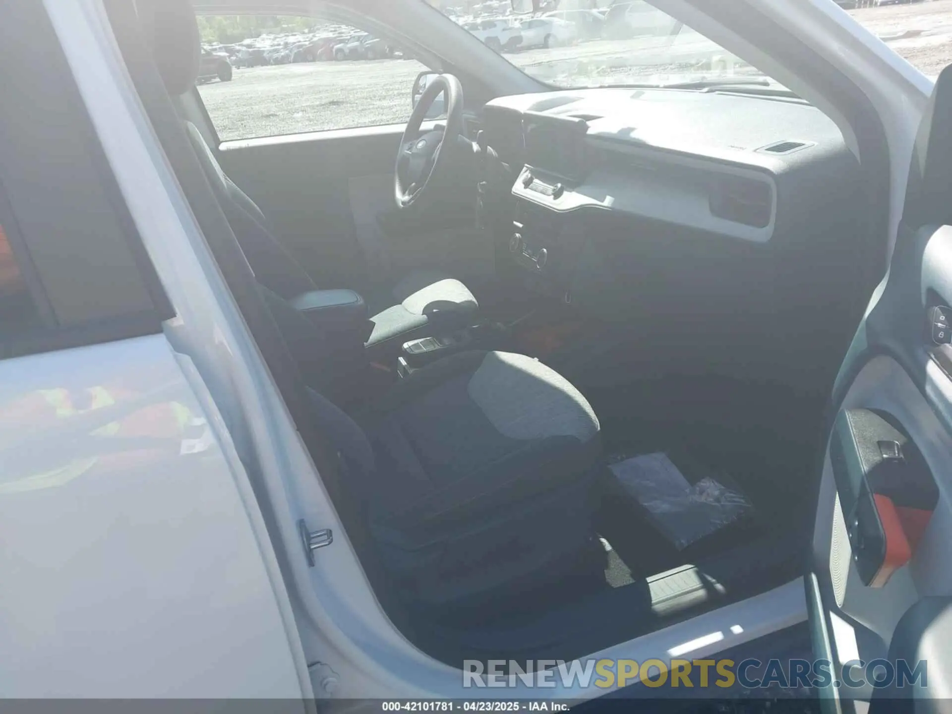 5 Photograph of a damaged car 3FTTW8F95NRB12283 FORD MAVERICK 2022