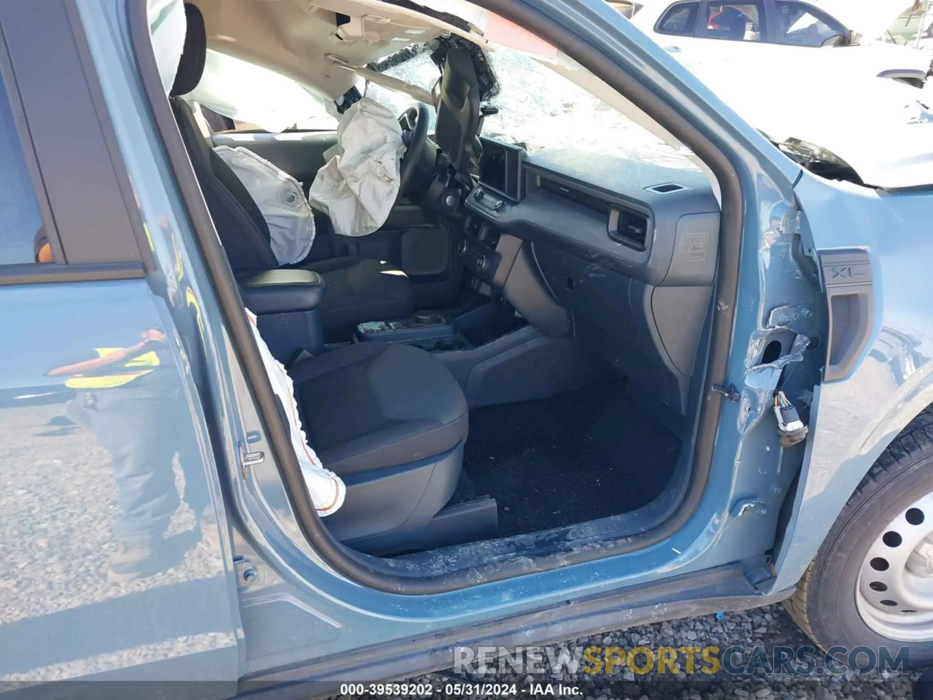 5 Photograph of a damaged car 3FTTW8F97NRA10712 FORD MAVERICK 2022