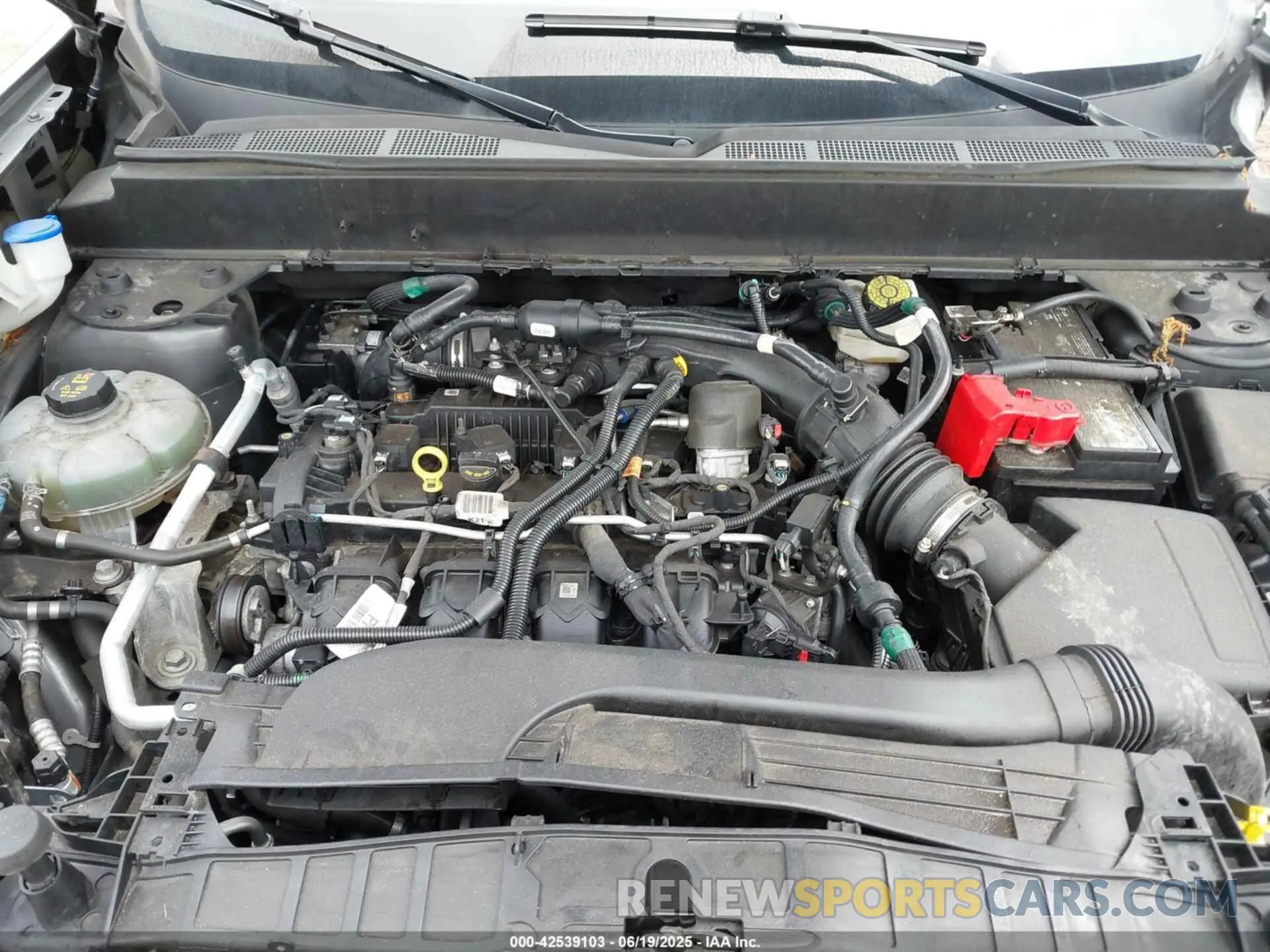 10 Photograph of a damaged car 3FTTW8F97NRA36484 FORD MAVERICK 2022