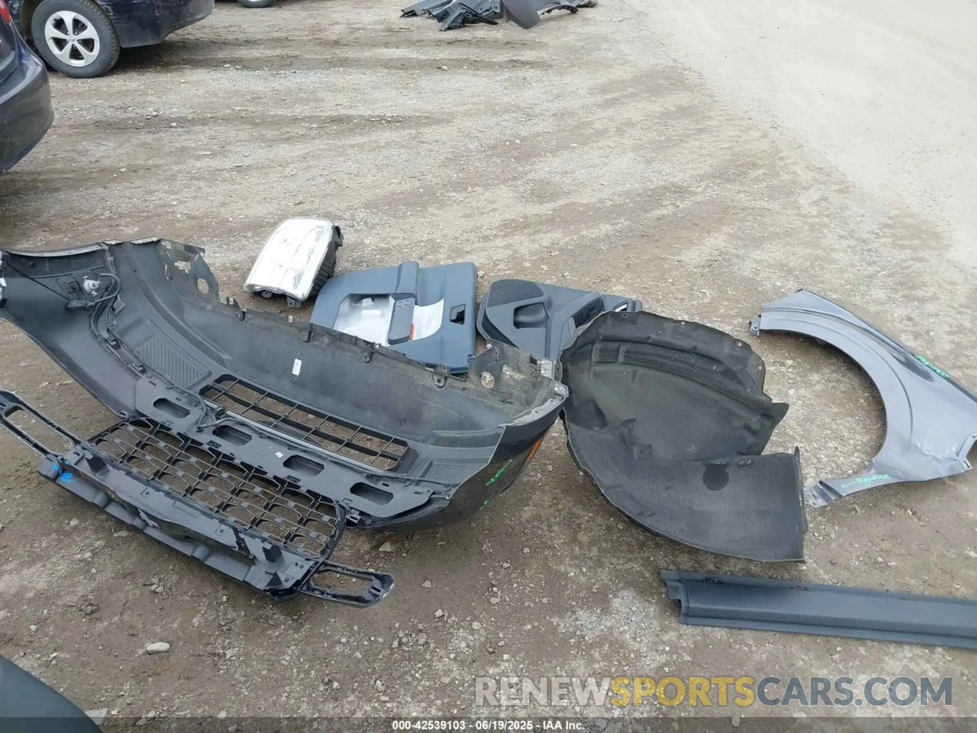 12 Photograph of a damaged car 3FTTW8F97NRA36484 FORD MAVERICK 2022