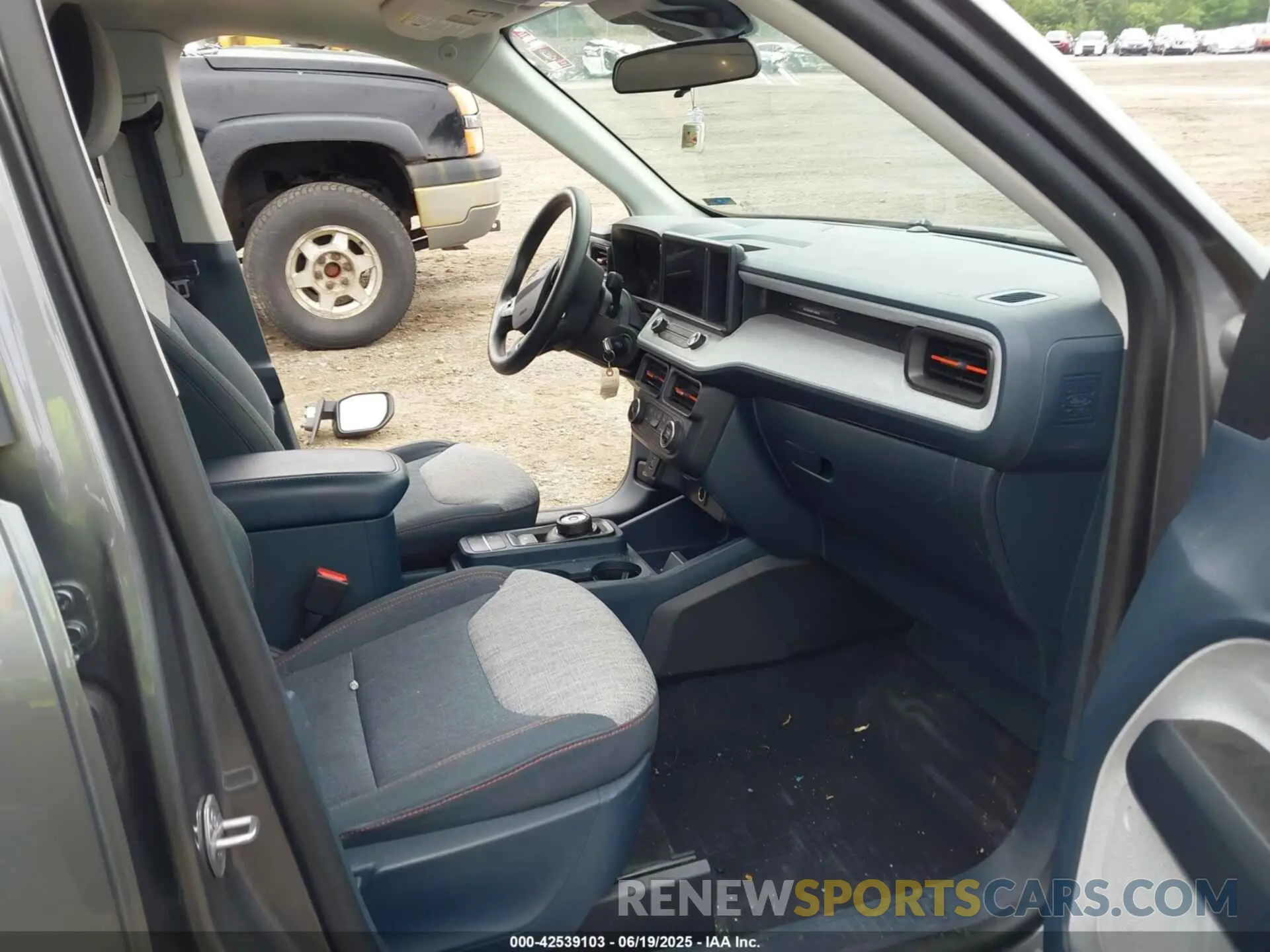 5 Photograph of a damaged car 3FTTW8F97NRA36484 FORD MAVERICK 2022