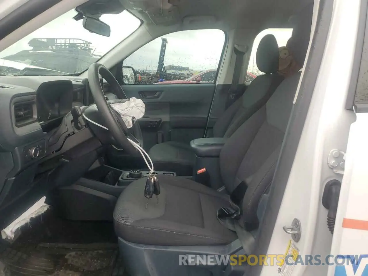 7 Photograph of a damaged car 3FTTW8F97NRB08378 FORD MAVERICK 2022