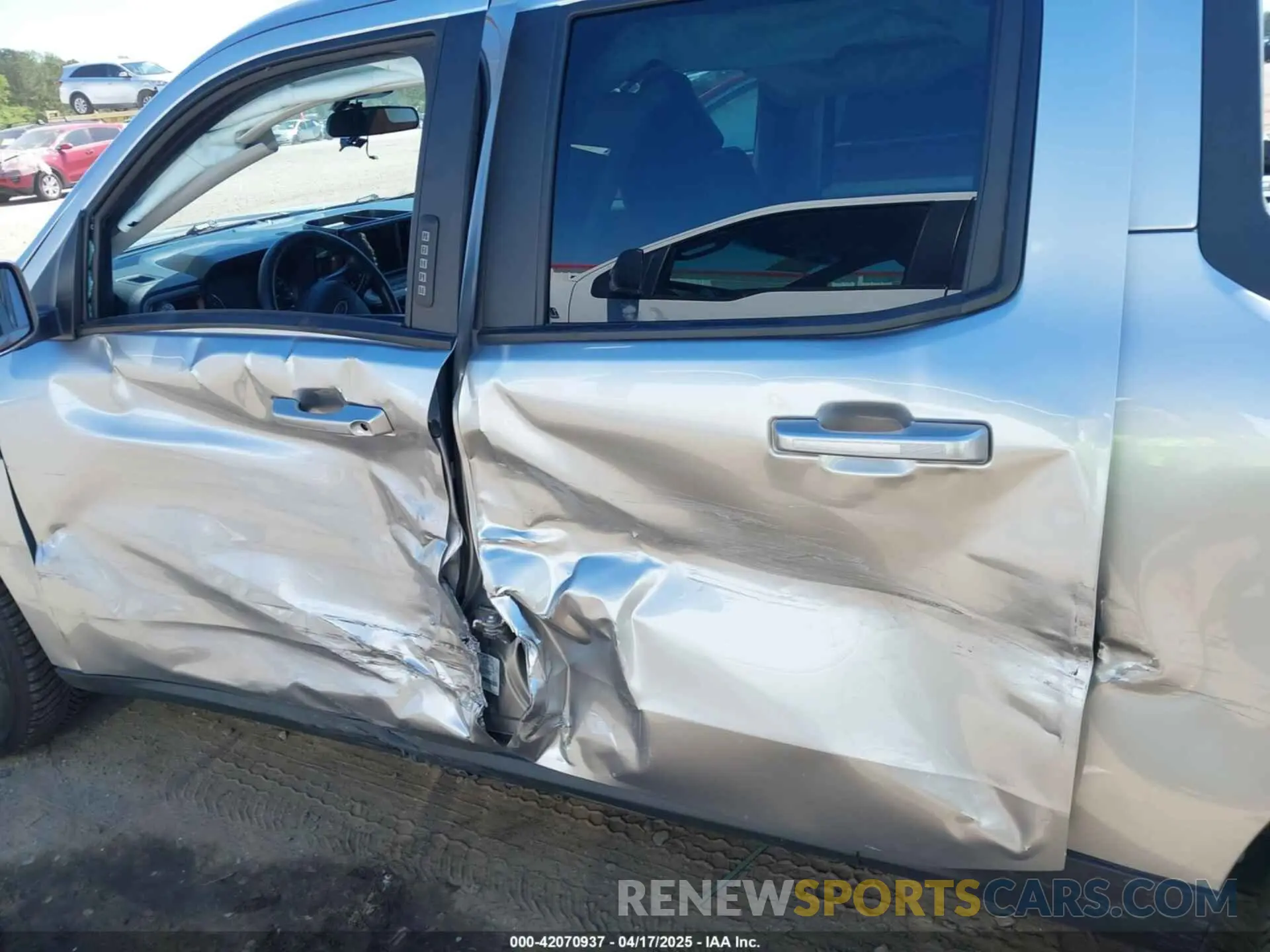 14 Photograph of a damaged car 3FTTW8F99NRA64805 FORD MAVERICK 2022