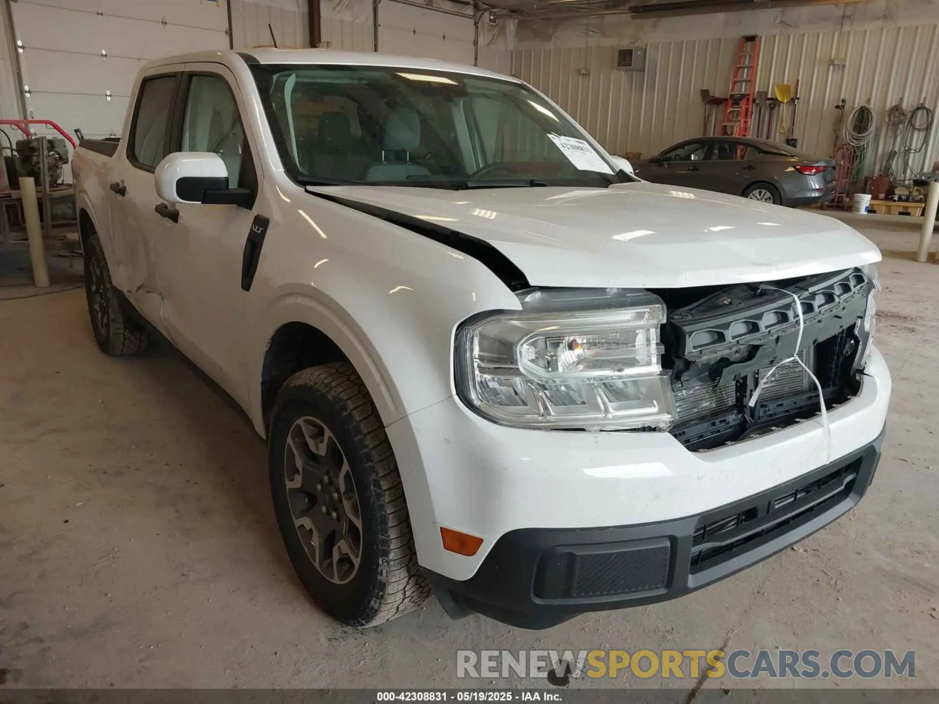 1 Photograph of a damaged car 3FTTW8F99NRA90692 FORD MAVERICK 2022