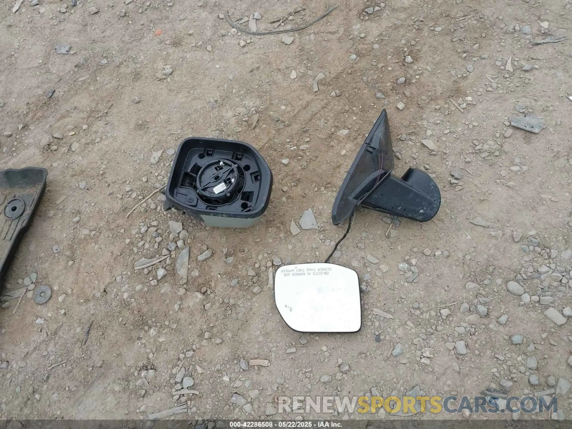 12 Photograph of a damaged car 3FTTW8F9XNRA45096 FORD MAVERICK 2022