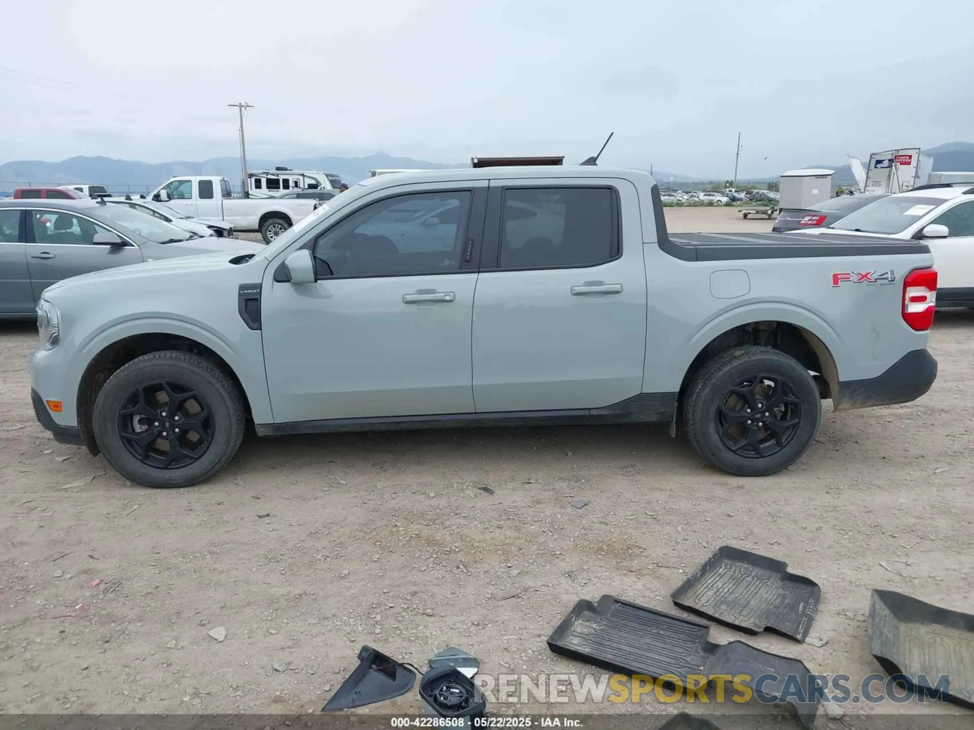 15 Photograph of a damaged car 3FTTW8F9XNRA45096 FORD MAVERICK 2022