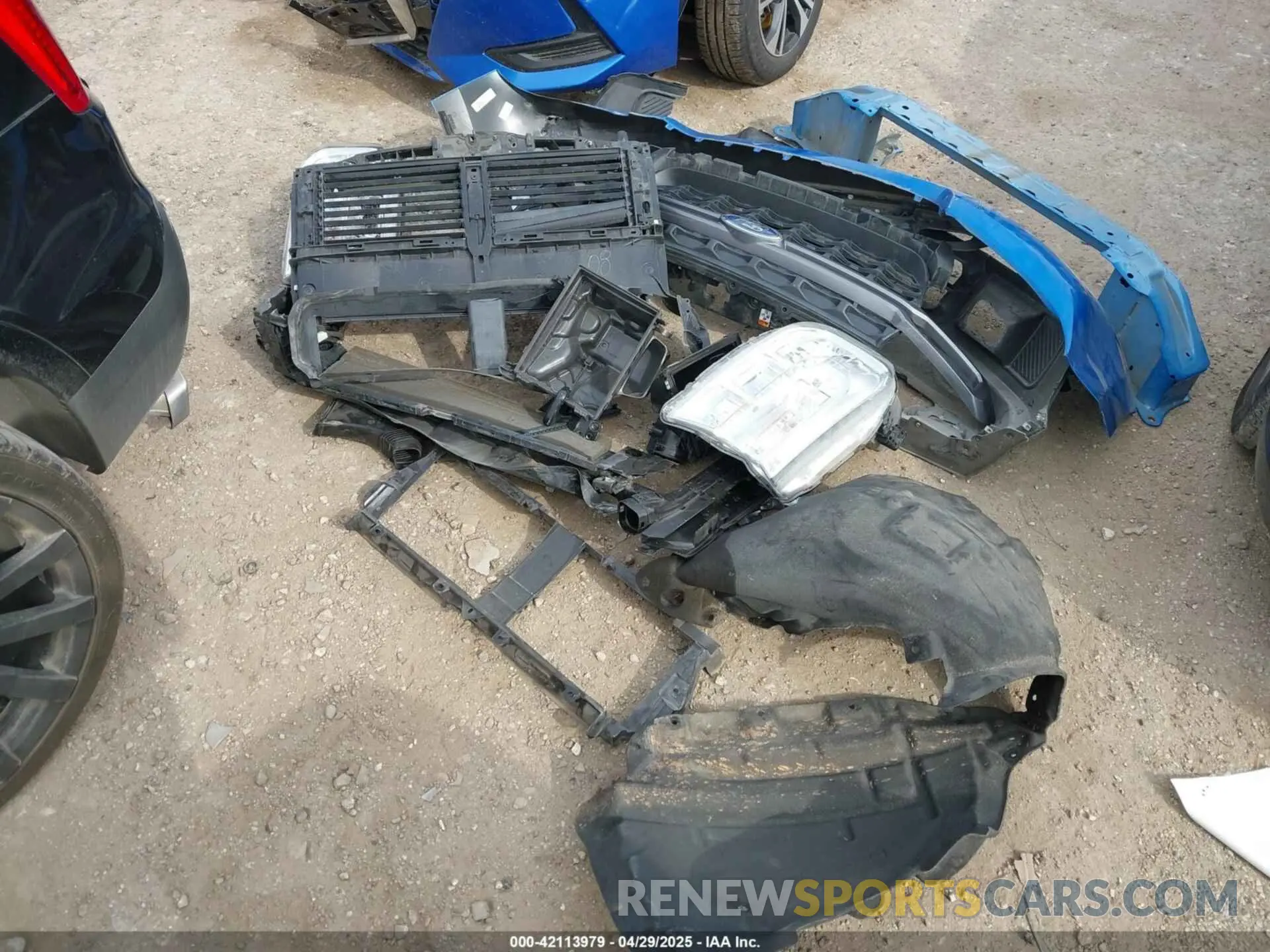 12 Photograph of a damaged car 3FTTW8F9XNRA52808 FORD MAVERICK 2022