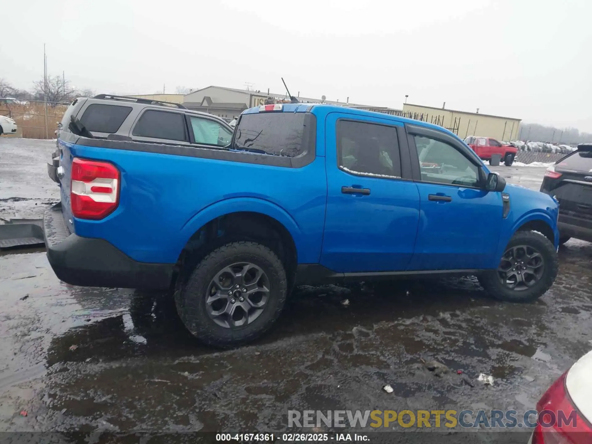 13 Photograph of a damaged car 3FTTW8F9XNRB15339 FORD MAVERICK 2022