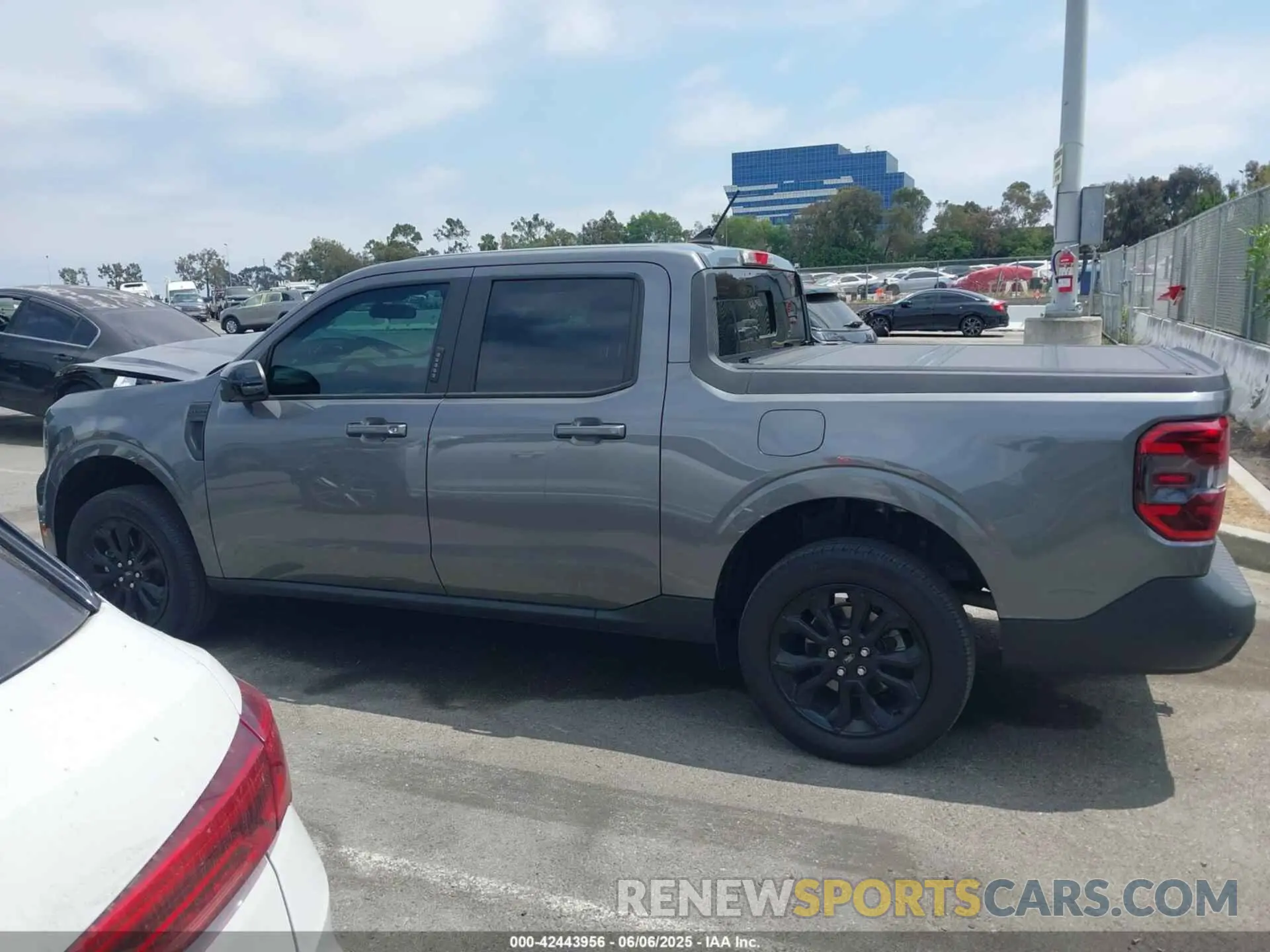 14 Photograph of a damaged car 3FTTW8E30PRA55930 FORD MAVERICK 2023