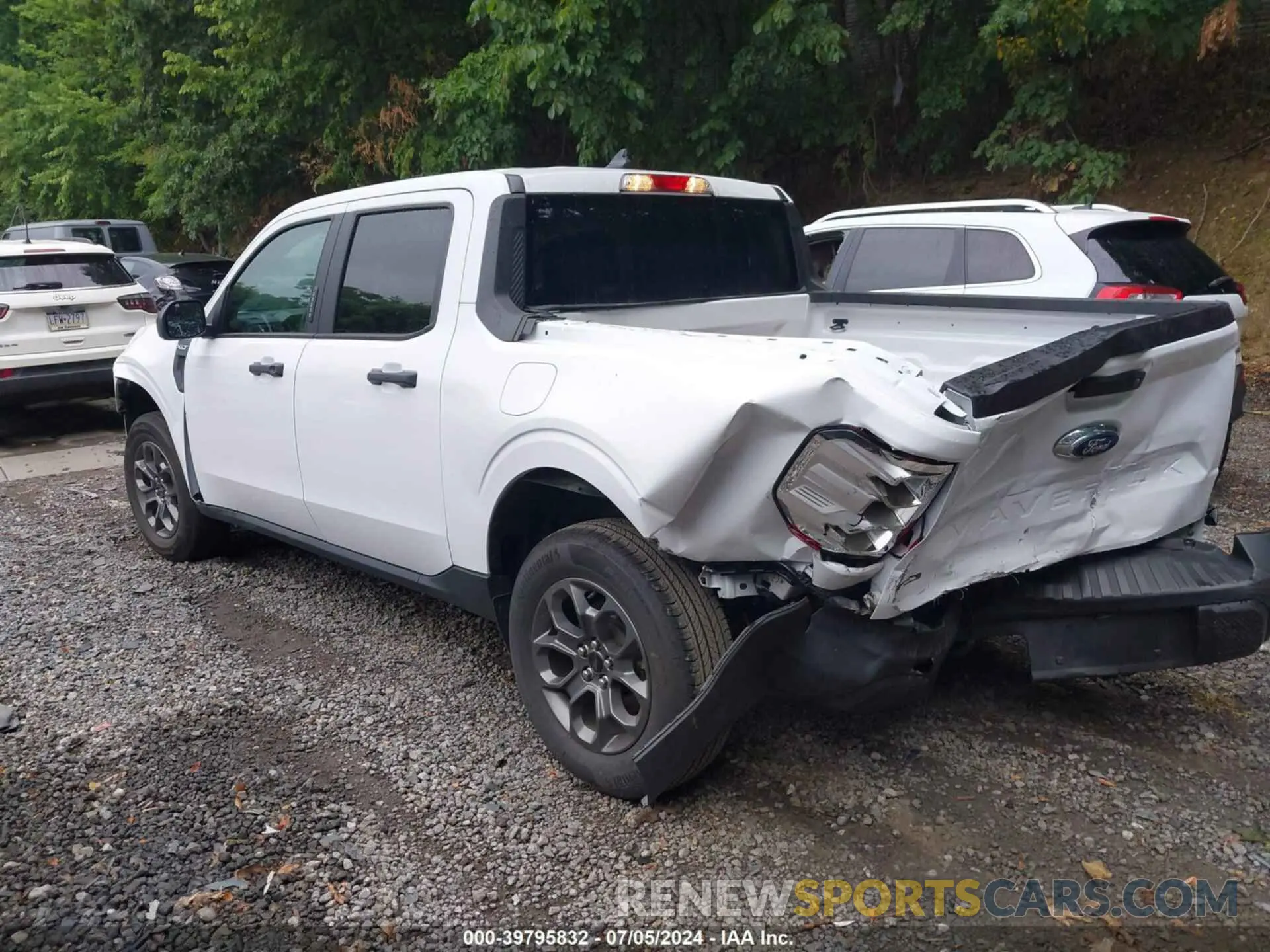 3 Photograph of a damaged car 3FTTW8E30PRA90189 FORD MAVERICK 2023
