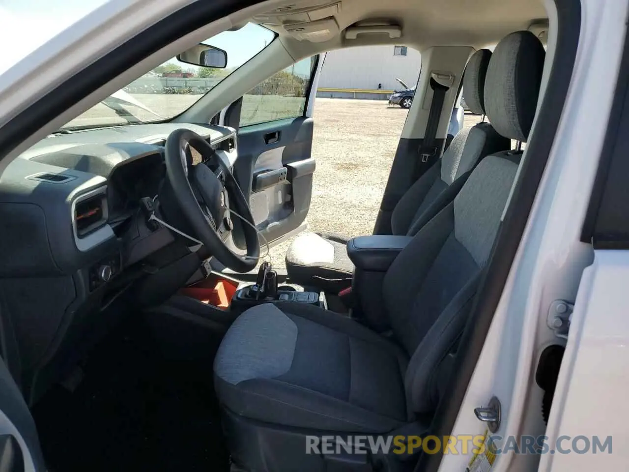 7 Photograph of a damaged car 3FTTW8E32PRA87696 FORD MAVERICK 2023