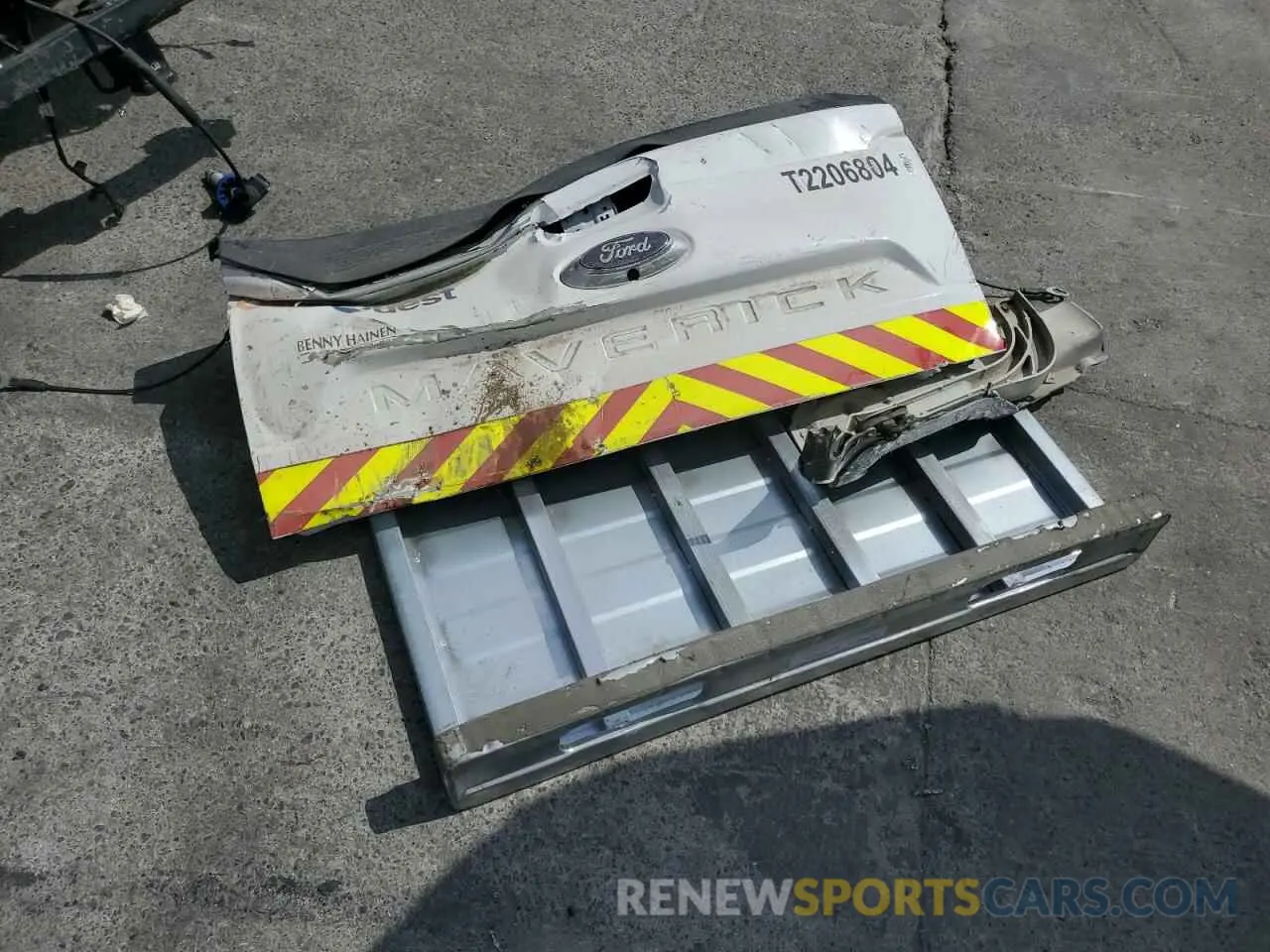 12 Photograph of a damaged car 3FTTW8E34PRA51234 FORD MAVERICK 2023
