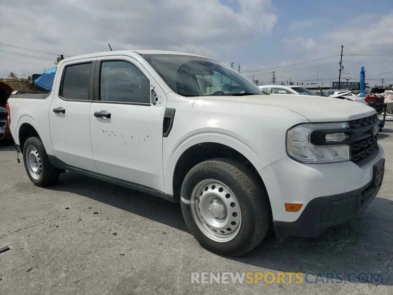 4 Photograph of a damaged car 3FTTW8E34PRA51234 FORD MAVERICK 2023