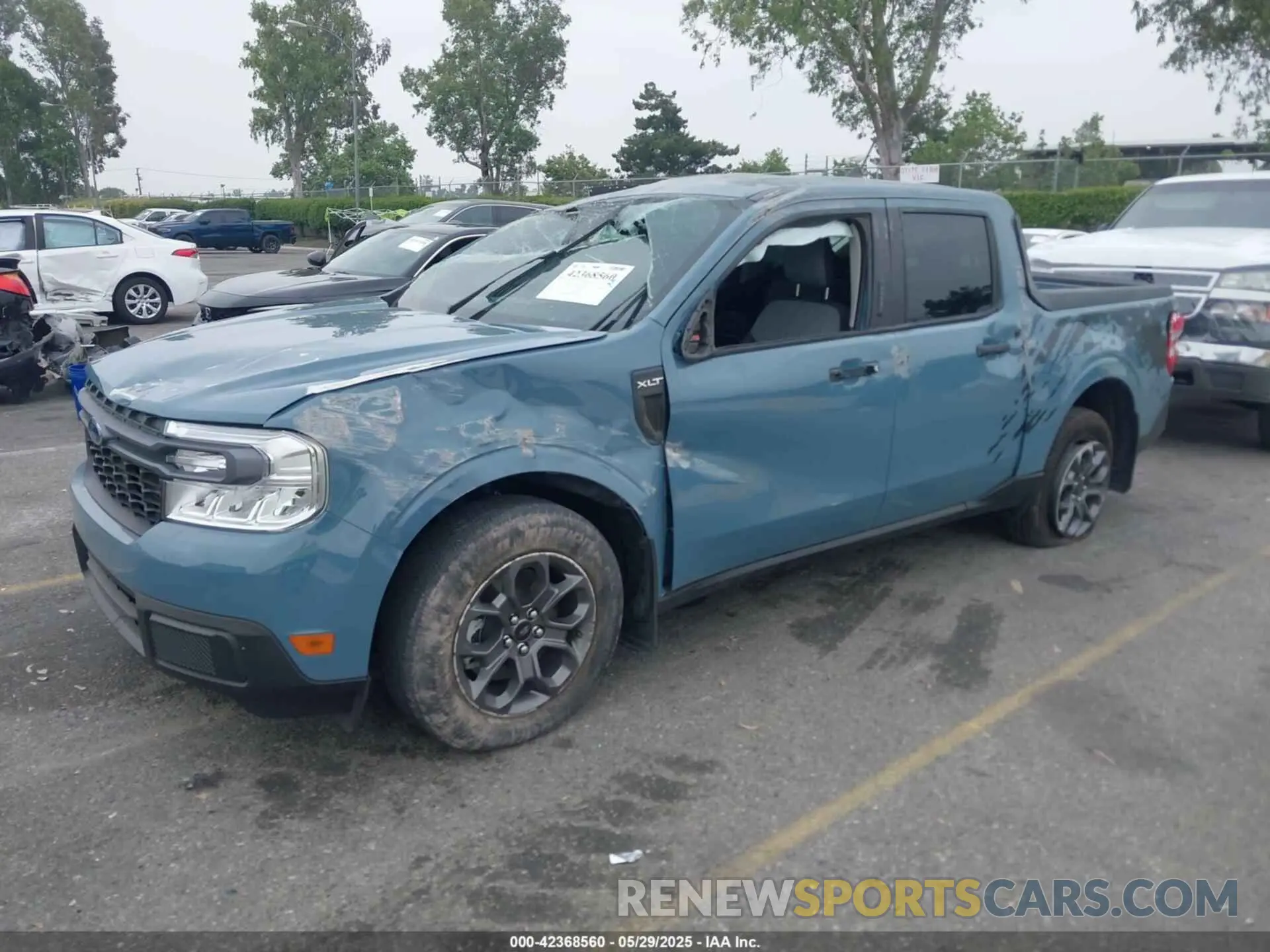 2 Photograph of a damaged car 3FTTW8E35PRA18775 FORD MAVERICK 2023
