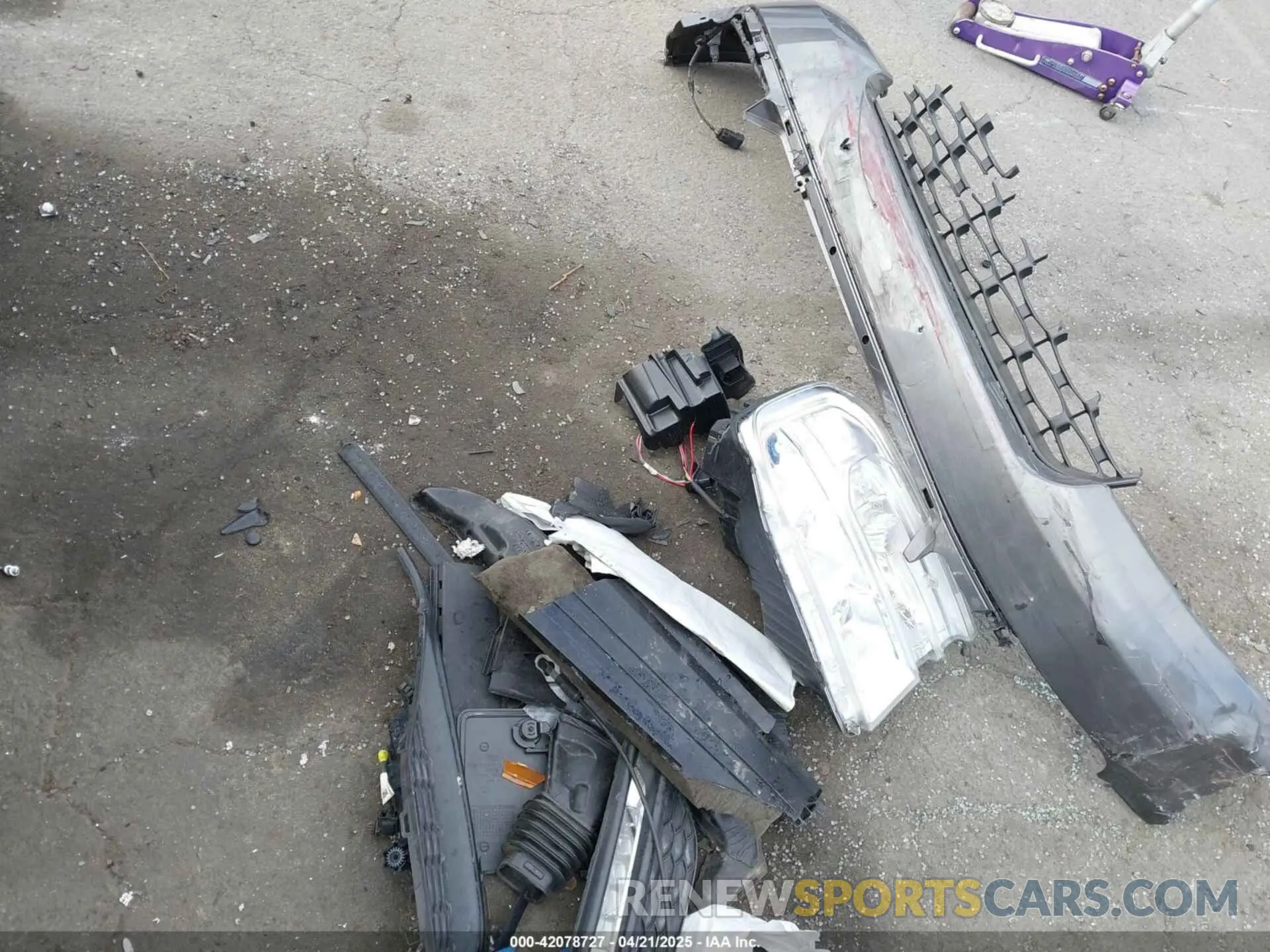 12 Photograph of a damaged car 3FTTW8E35PRA70343 FORD MAVERICK 2023