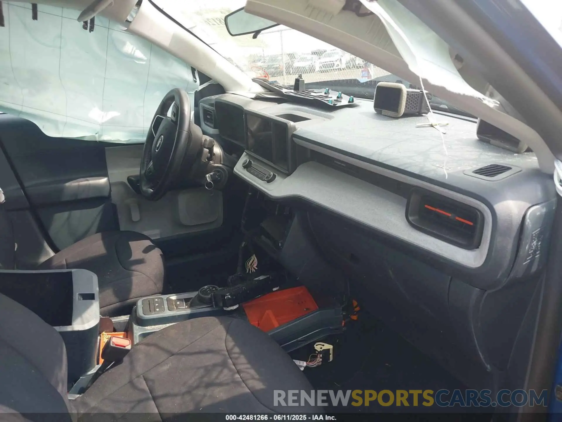 5 Photograph of a damaged car 3FTTW8E3XPRA11546 FORD MAVERICK 2023