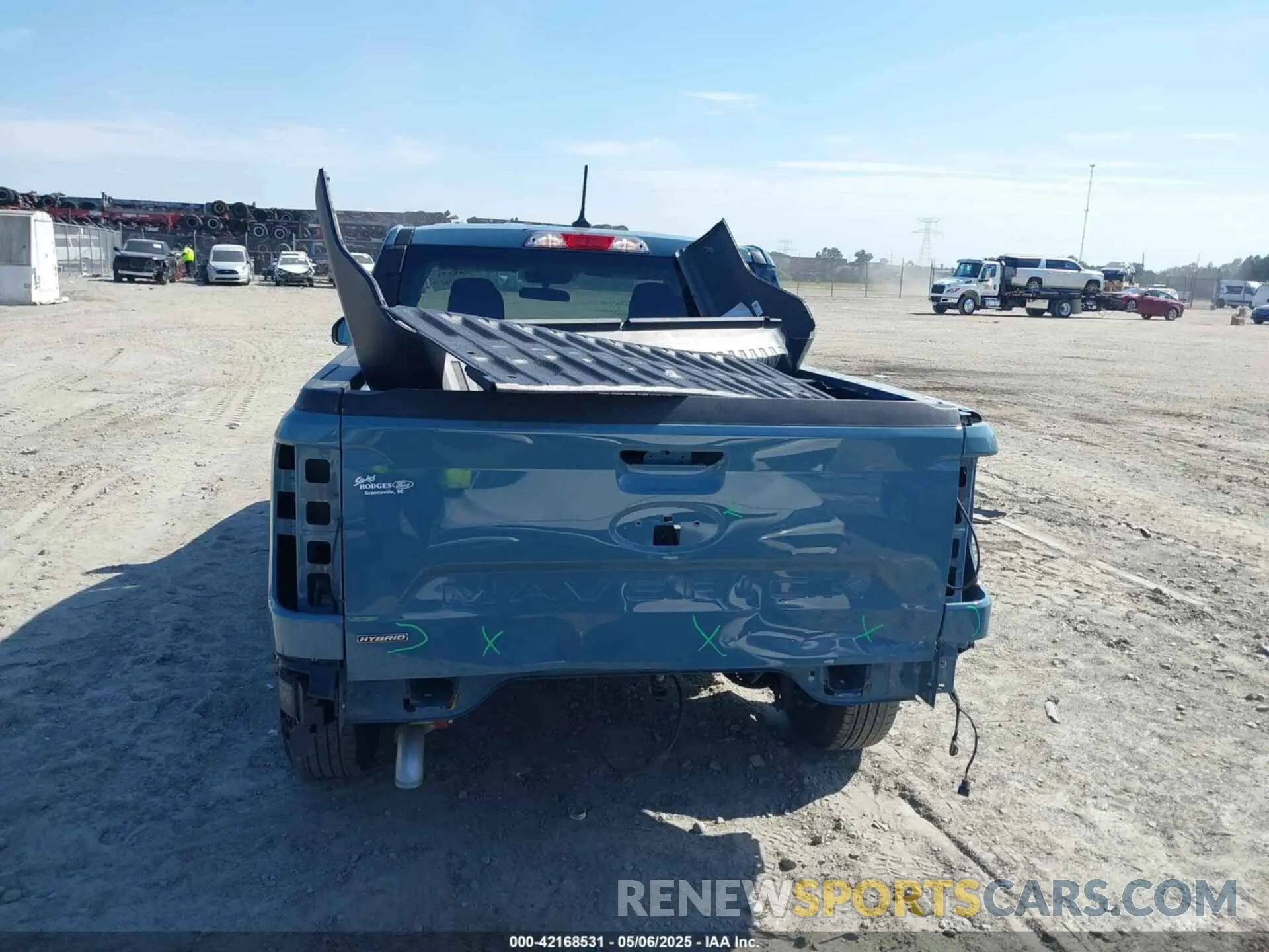 16 Photograph of a damaged car 3FTTW8E3XPRA36916 FORD MAVERICK 2023