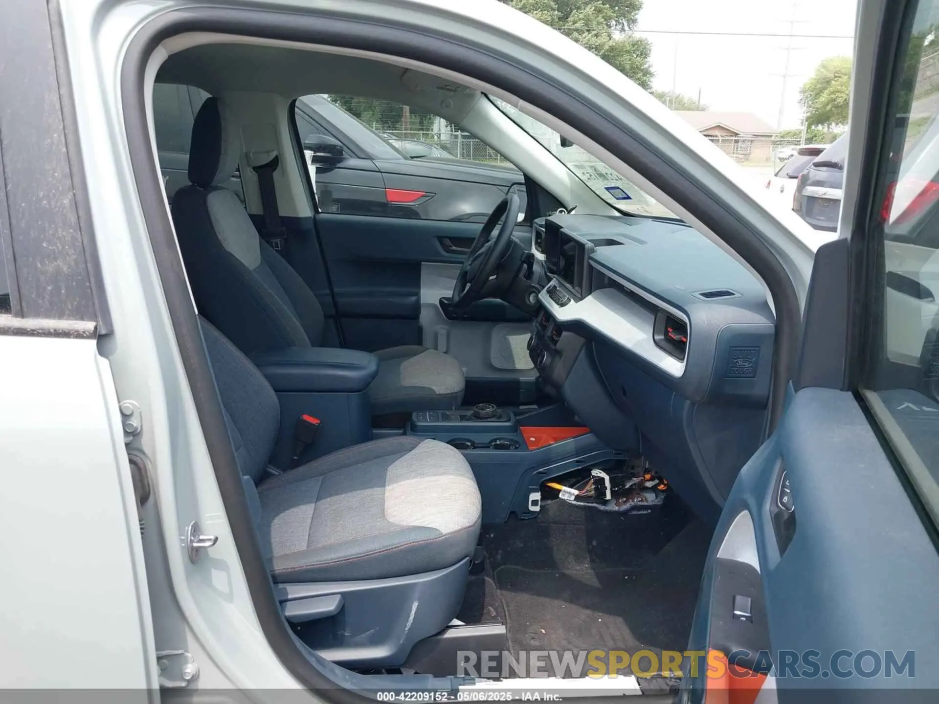 5 Photograph of a damaged car 3FTTW8E95PRA43101 FORD MAVERICK 2023