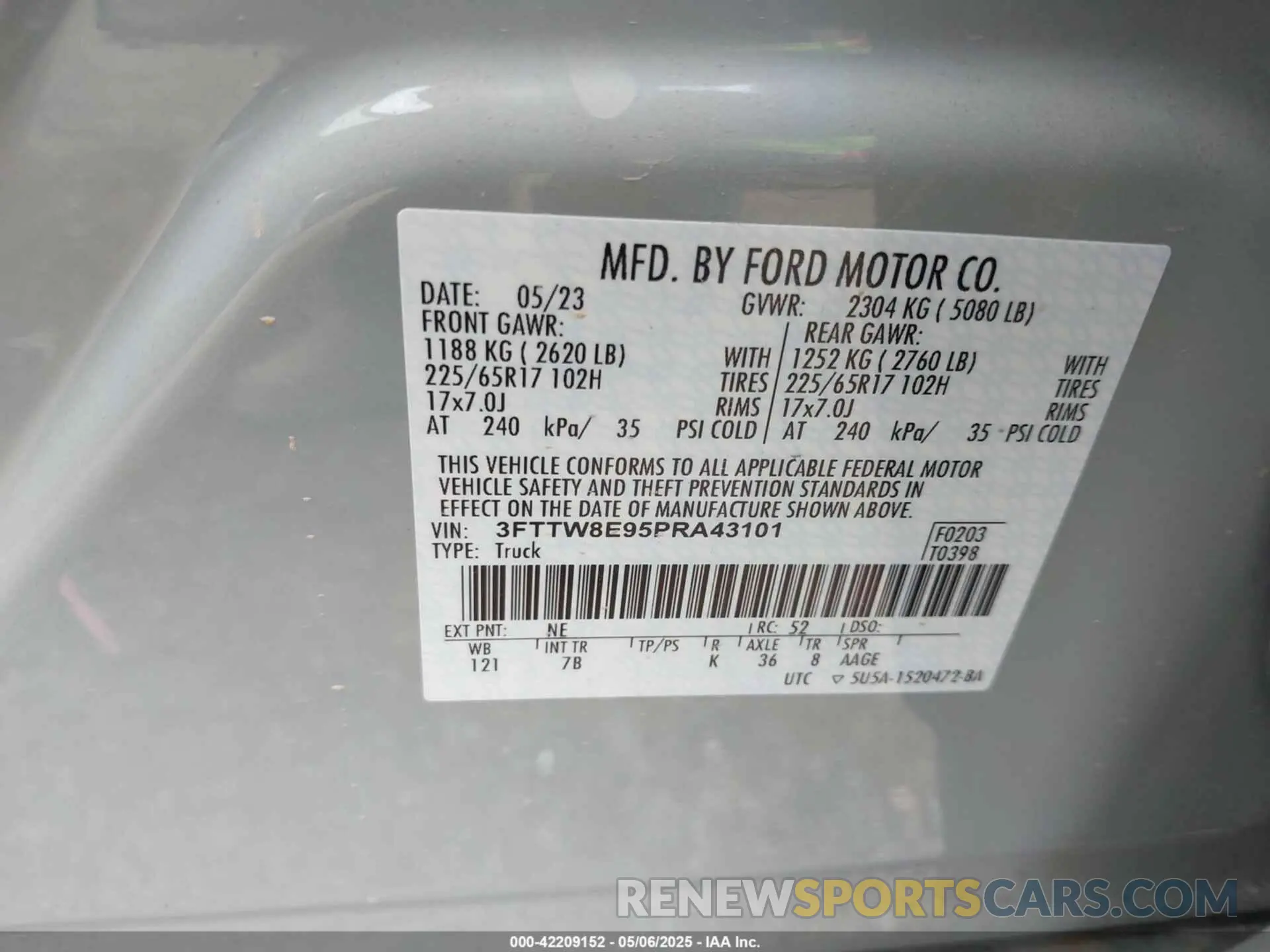 9 Photograph of a damaged car 3FTTW8E95PRA43101 FORD MAVERICK 2023