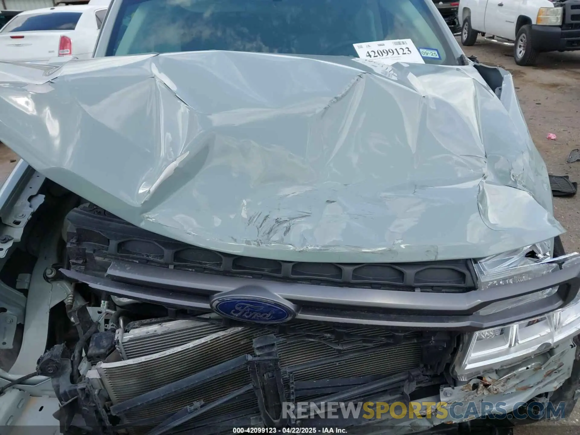 10 Photograph of a damaged car 3FTTW8F91PRA69418 FORD MAVERICK 2023