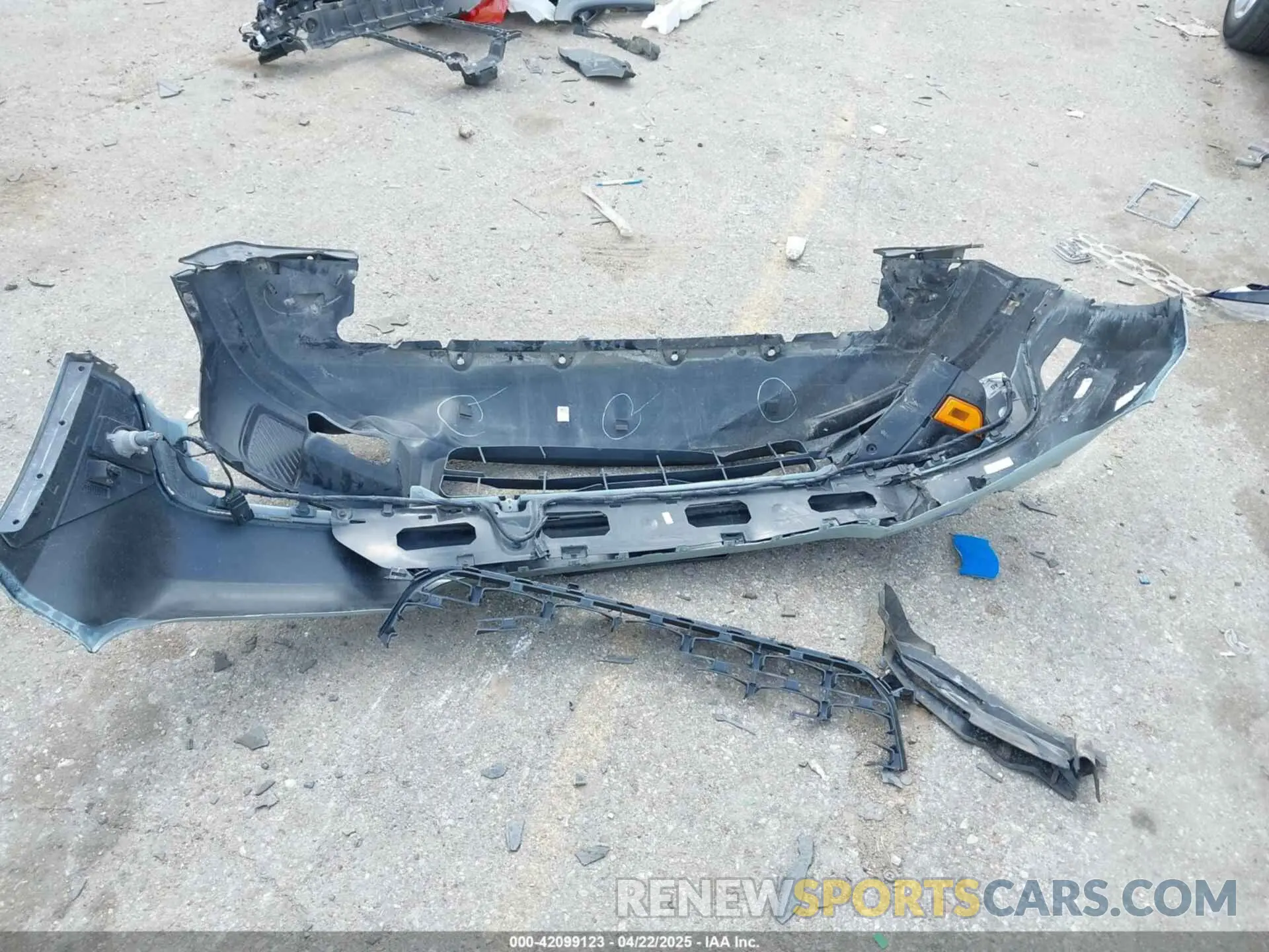 11 Photograph of a damaged car 3FTTW8F91PRA69418 FORD MAVERICK 2023