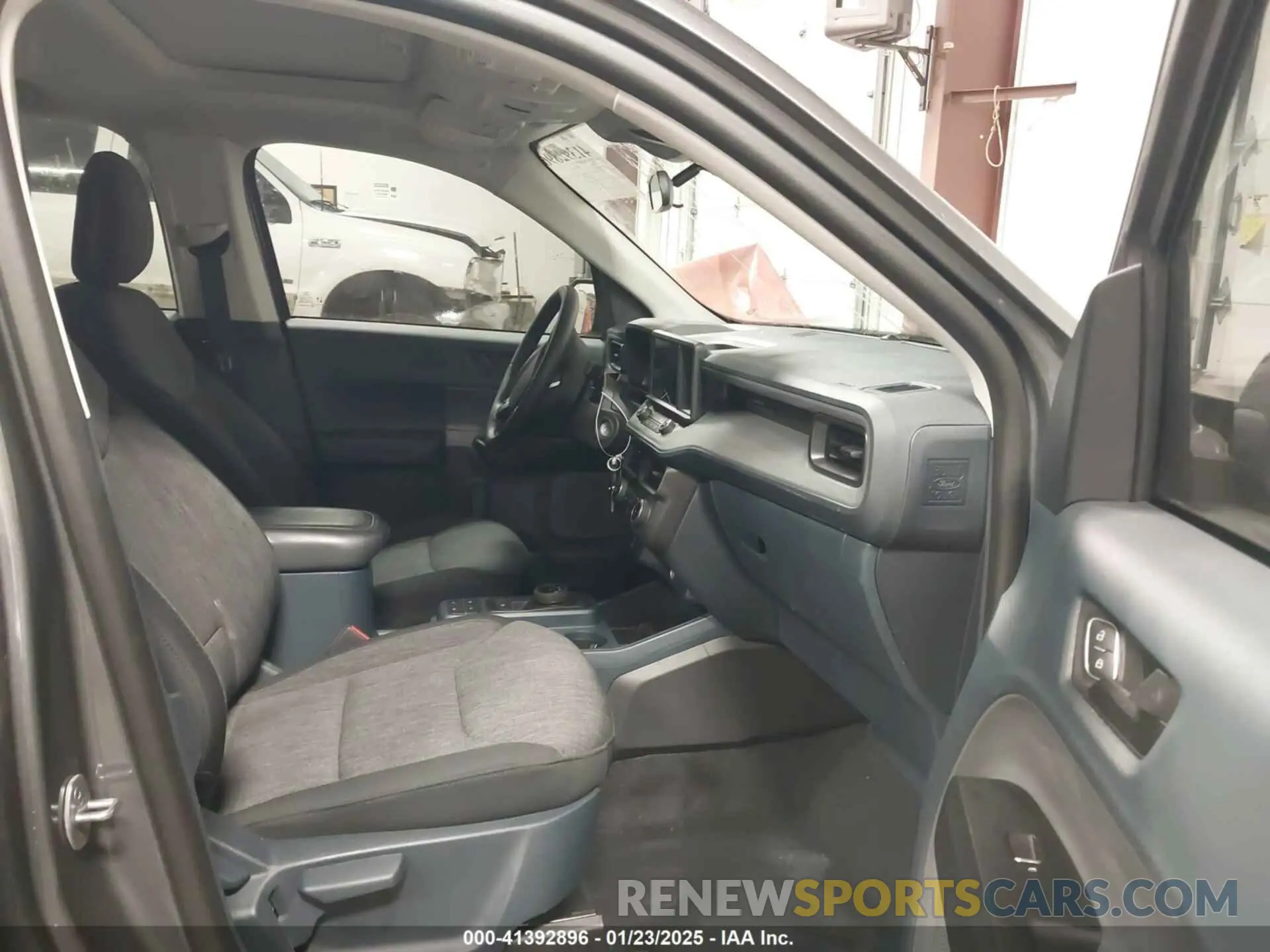 5 Photograph of a damaged car 3FTTW8F94PRA96046 FORD MAVERICK 2023