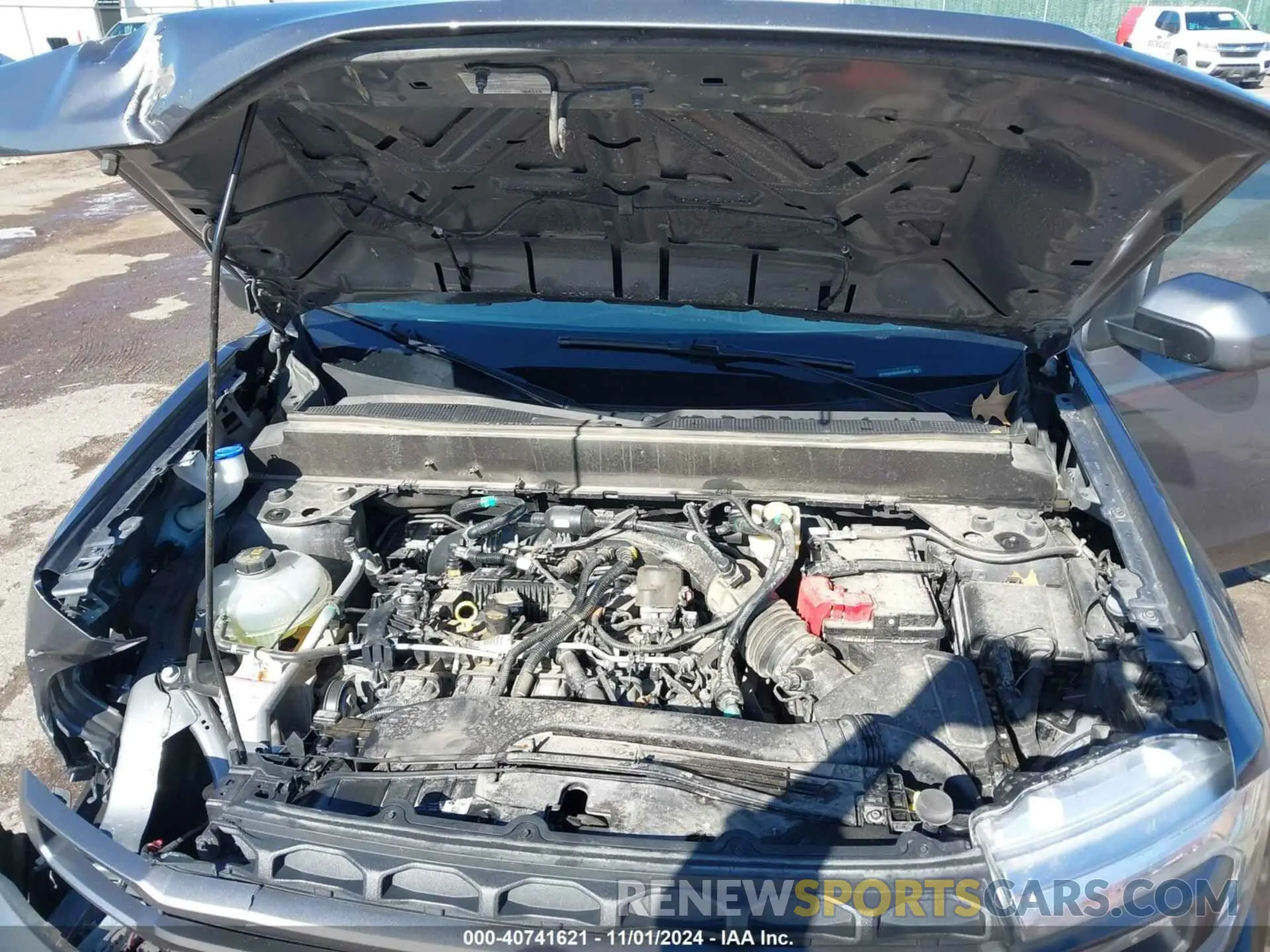 10 Photograph of a damaged car 3FTTW8F95PRA08573 FORD MAVERICK 2023