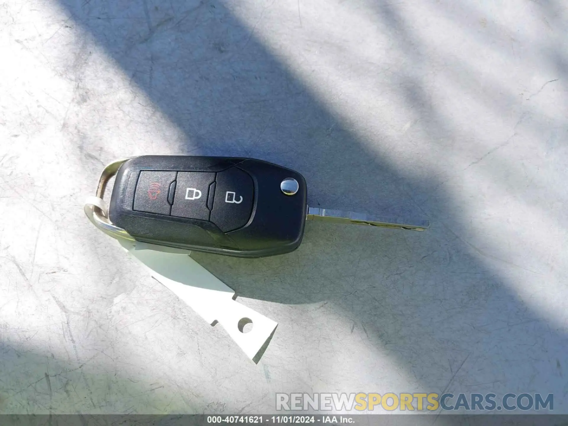 11 Photograph of a damaged car 3FTTW8F95PRA08573 FORD MAVERICK 2023