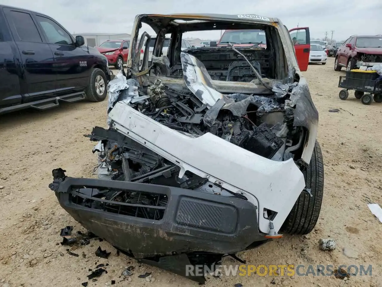 5 Photograph of a damaged car 3FTTW8F95PRA86383 FORD MAVERICK 2023