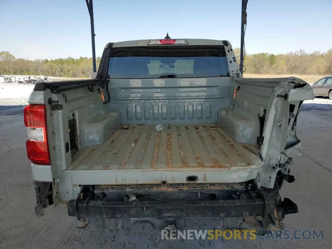6 Photograph of a damaged car 3FTTW8F96PRA10817 FORD MAVERICK 2023