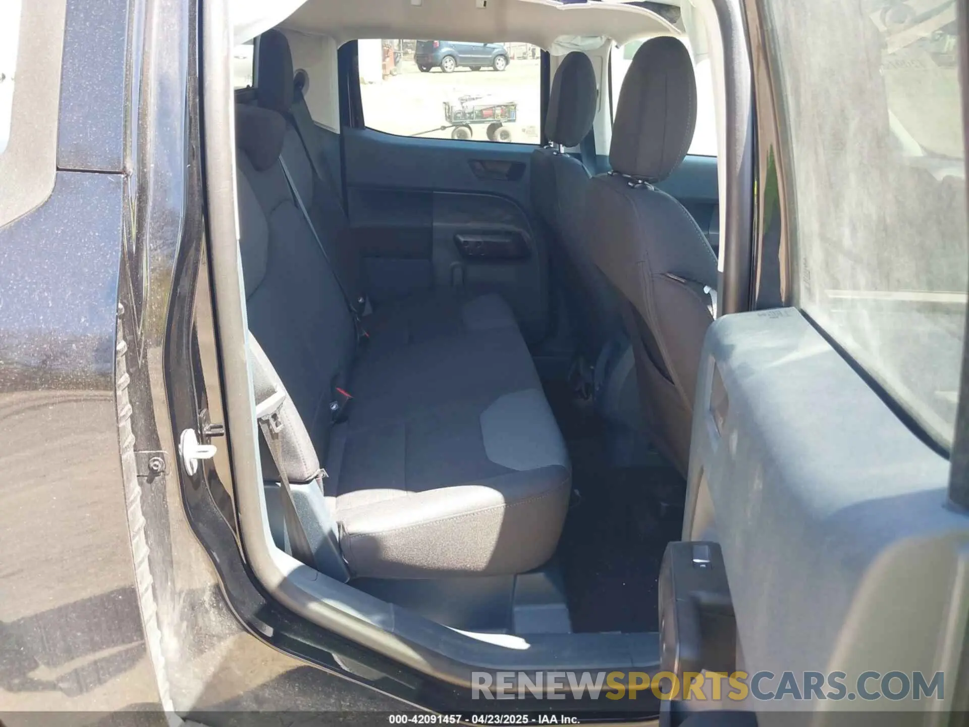 8 Photograph of a damaged car 3FTTW8F98PRA94283 FORD MAVERICK 2023