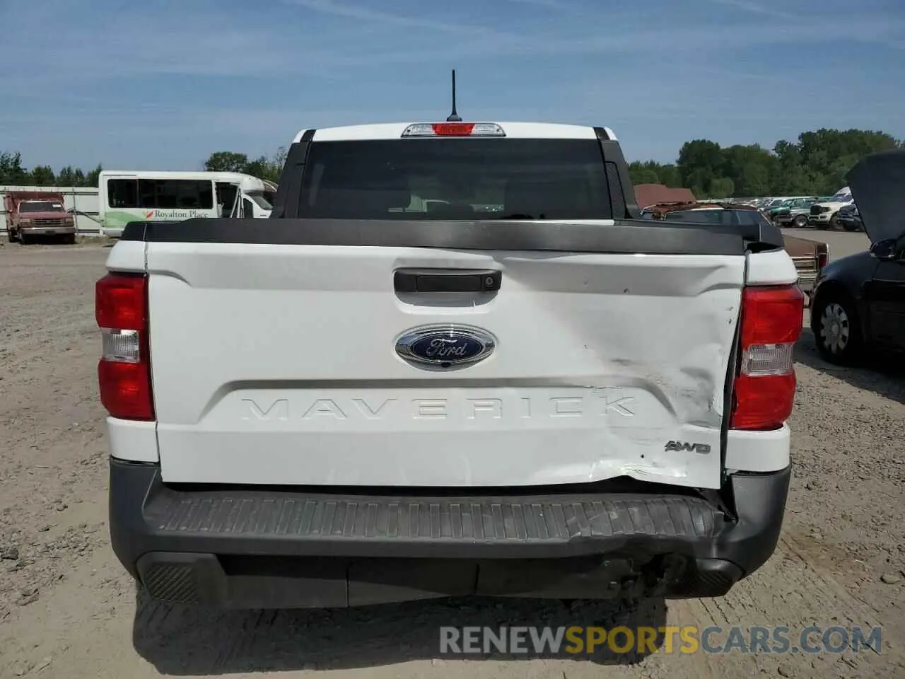 6 Photograph of a damaged car 3FTTW8F99PRA09936 FORD MAVERICK 2023