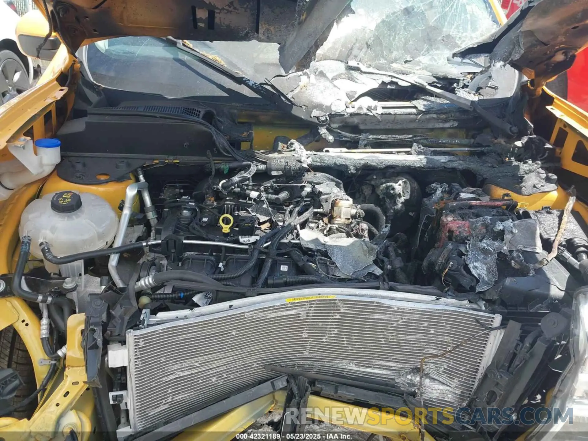 10 Photograph of a damaged car 3FTTW8F99PRA44864 FORD MAVERICK 2023