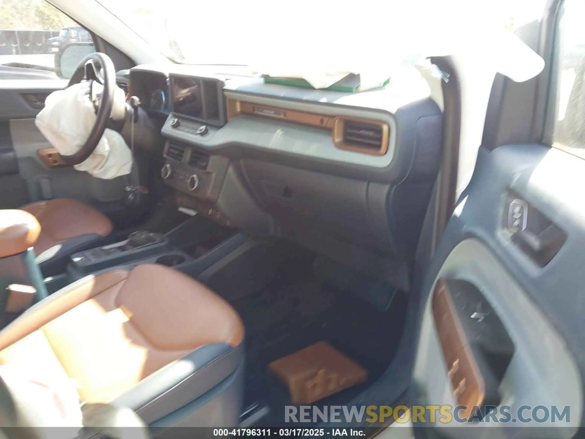5 Photograph of a damaged car 3FTTW8F9XPRA44713 FORD MAVERICK 2023