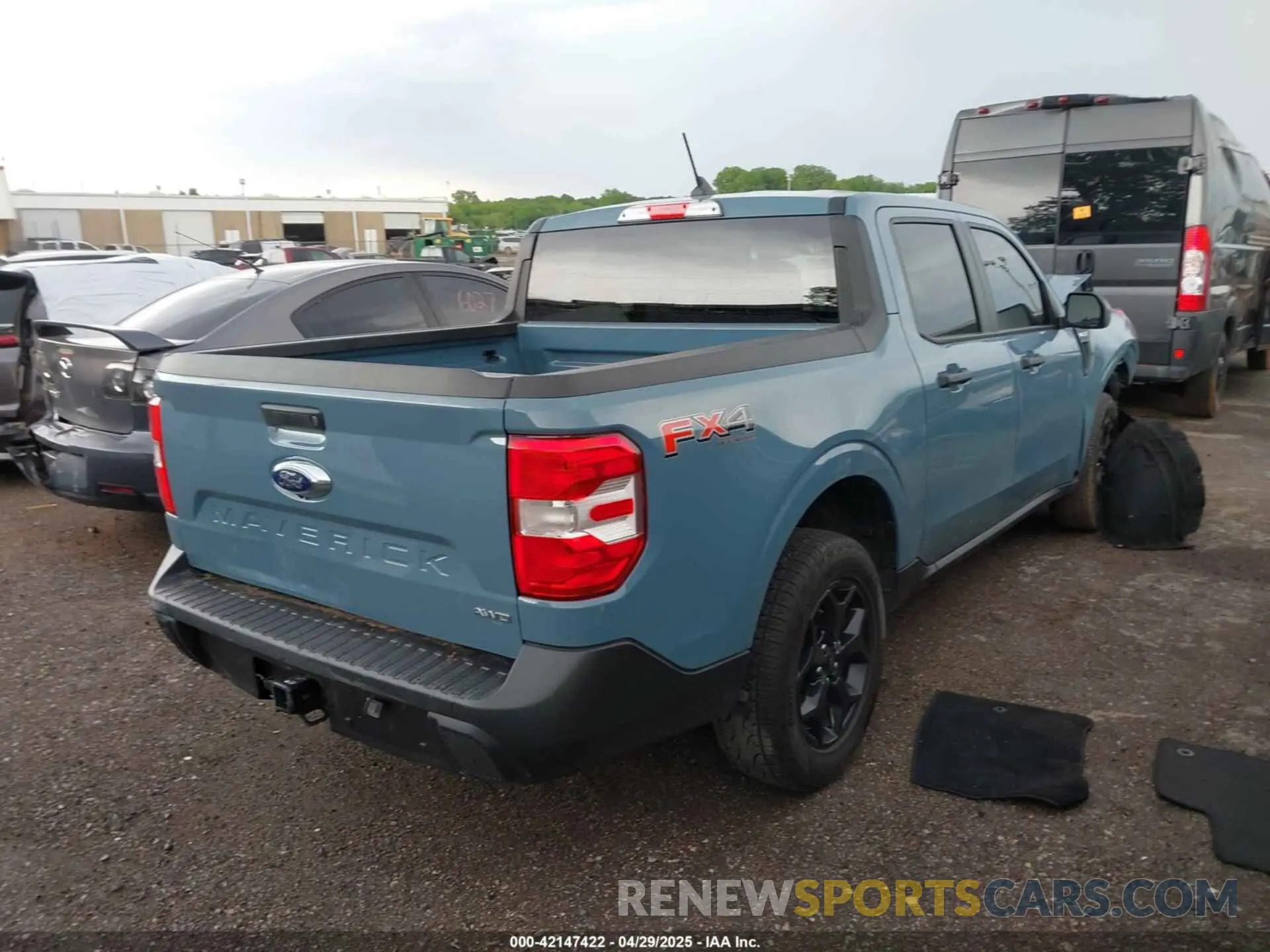 4 Photograph of a damaged car 3FTTW8F9XPRA99145 FORD MAVERICK 2023