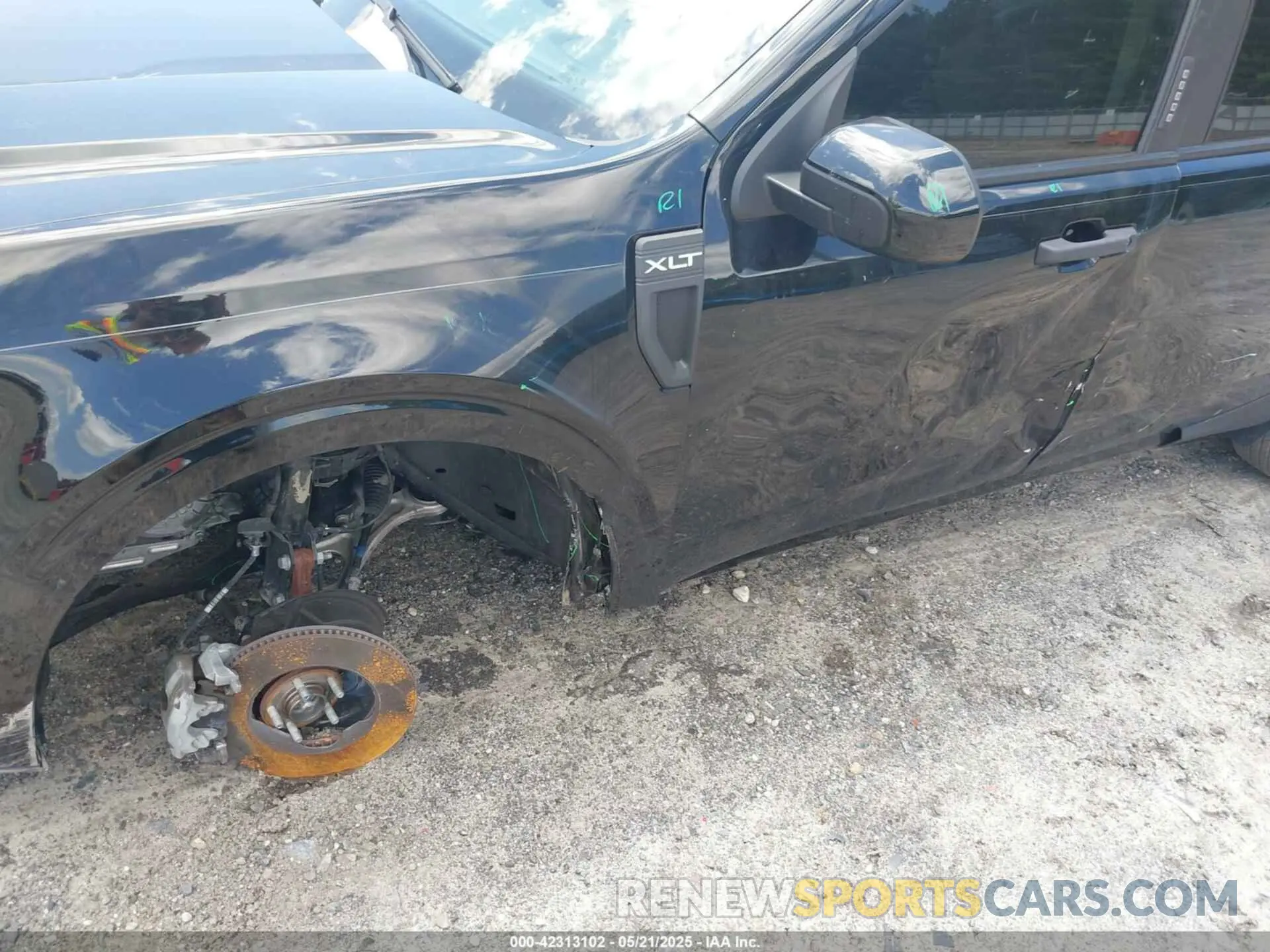 6 Photograph of a damaged car 3FTTW8F9XPRB02755 FORD MAVERICK 2023