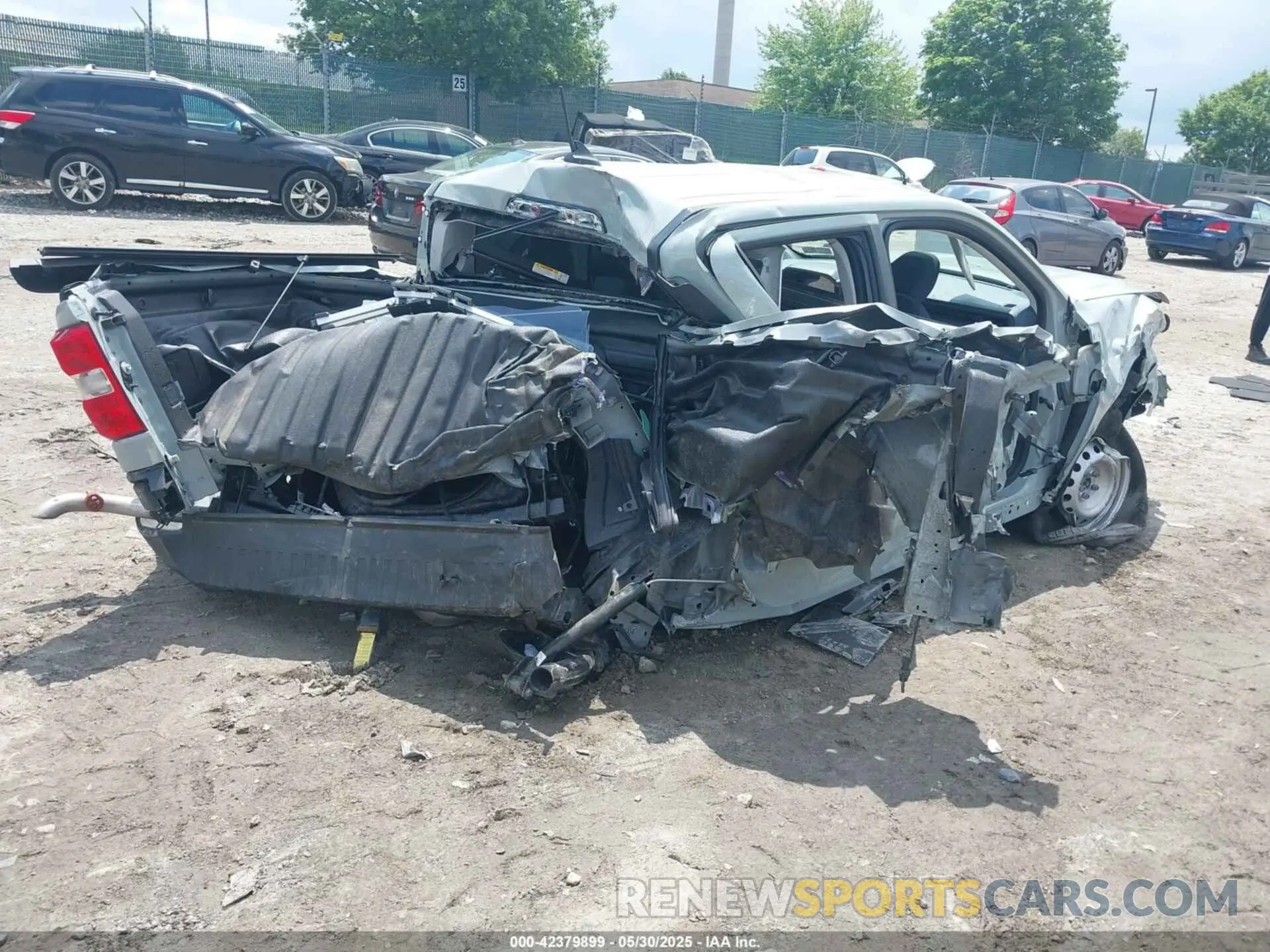 4 Photograph of a damaged car 3FTTW8A30RRA76270 FORD MAVERICK 2024