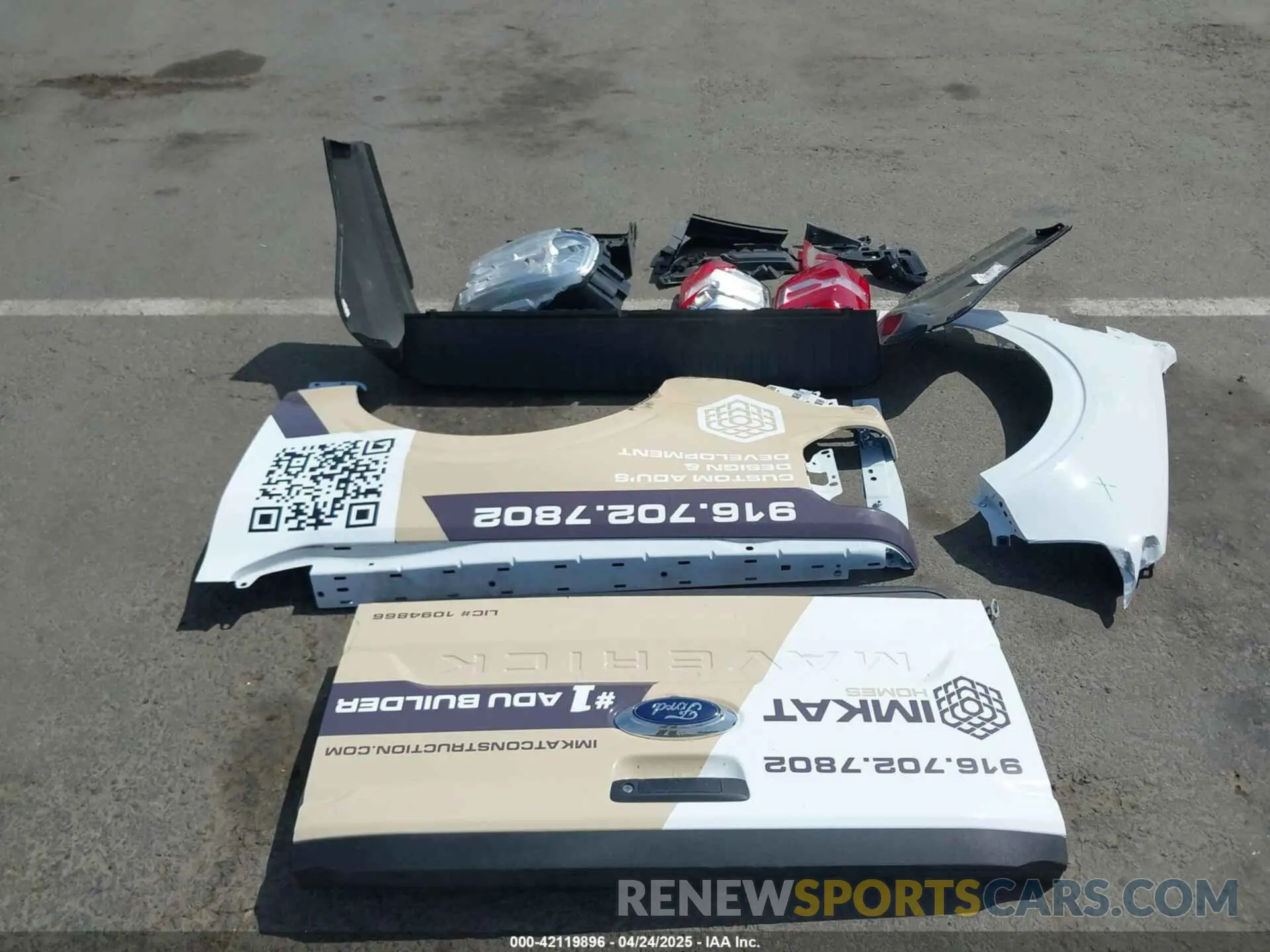 12 Photograph of a damaged car 3FTTW8A33RRA44705 FORD MAVERICK 2024
