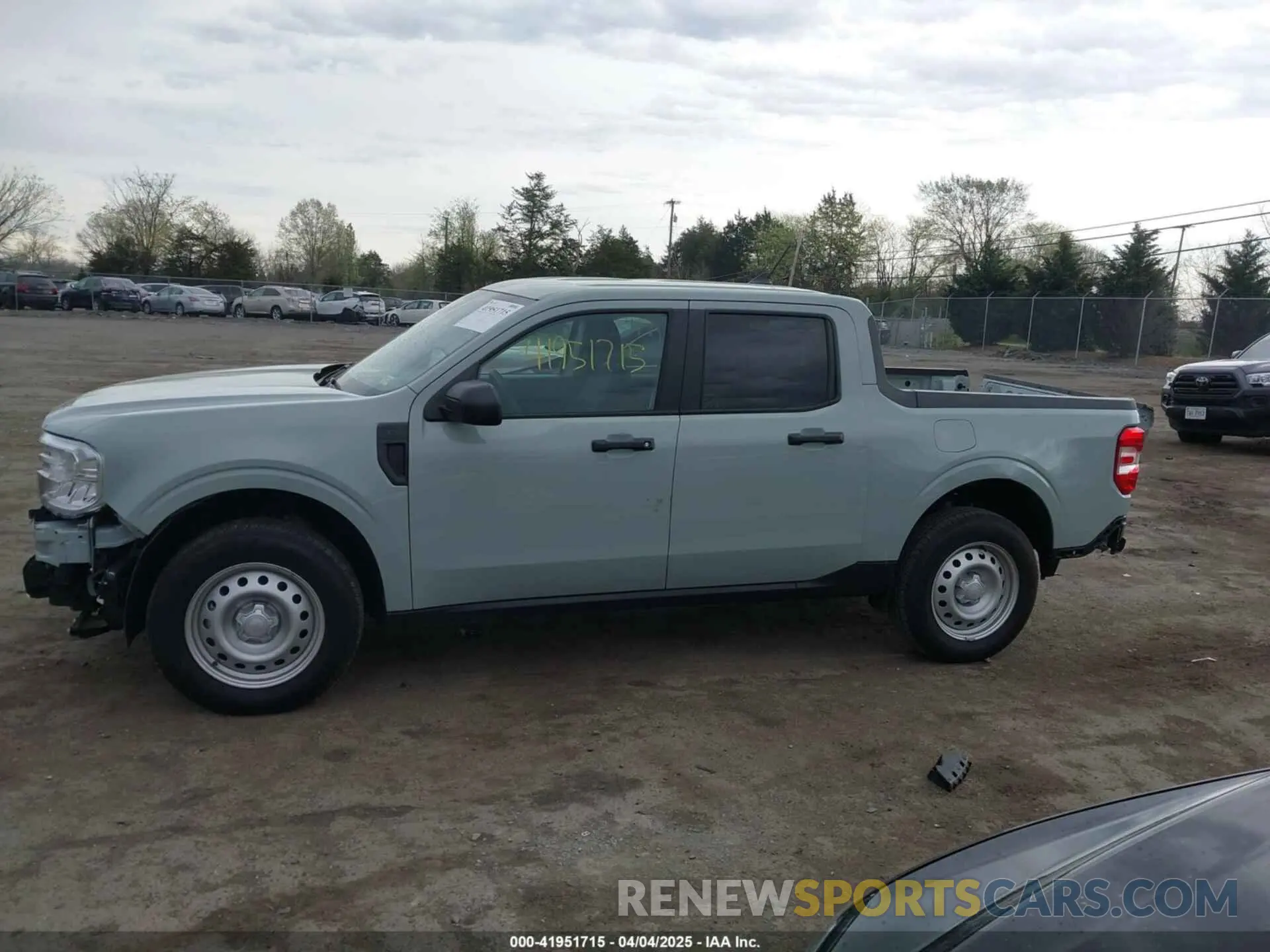 15 Photograph of a damaged car 3FTTW8A33RRA79678 FORD MAVERICK 2024