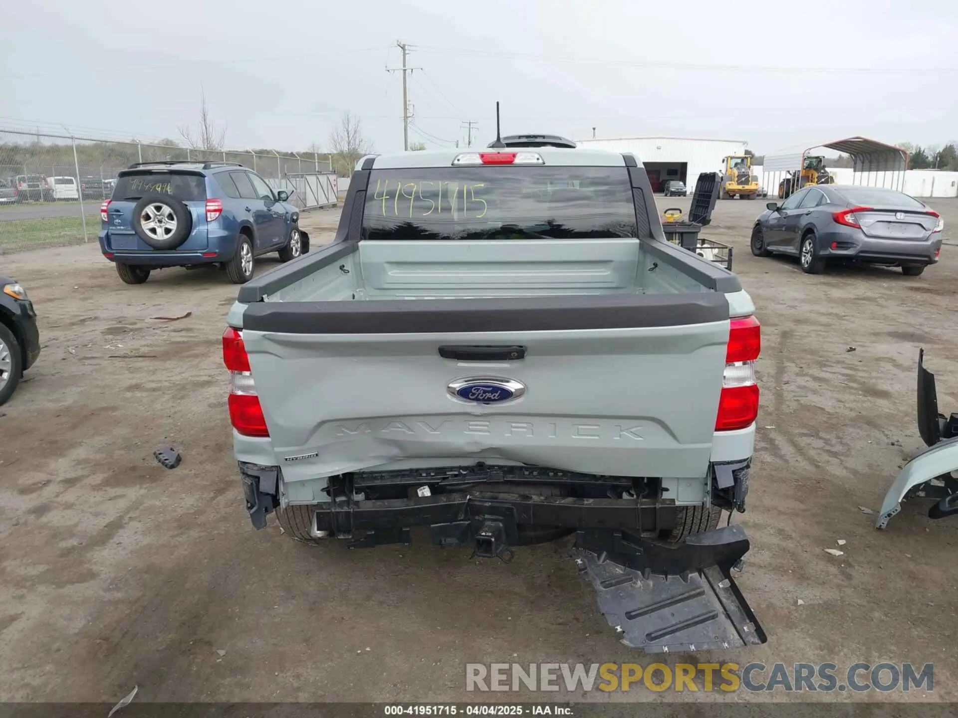 17 Photograph of a damaged car 3FTTW8A33RRA79678 FORD MAVERICK 2024