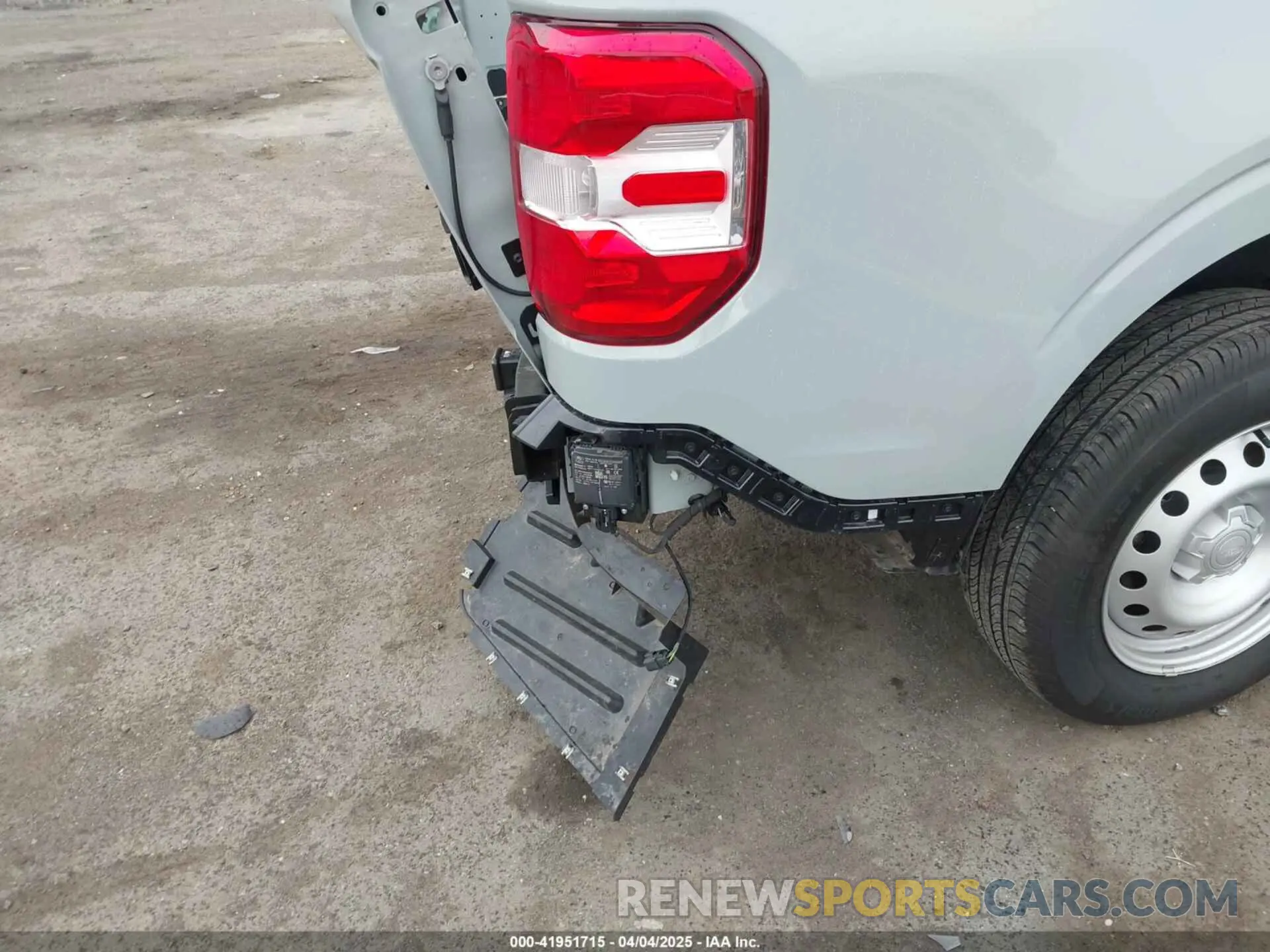 20 Photograph of a damaged car 3FTTW8A33RRA79678 FORD MAVERICK 2024