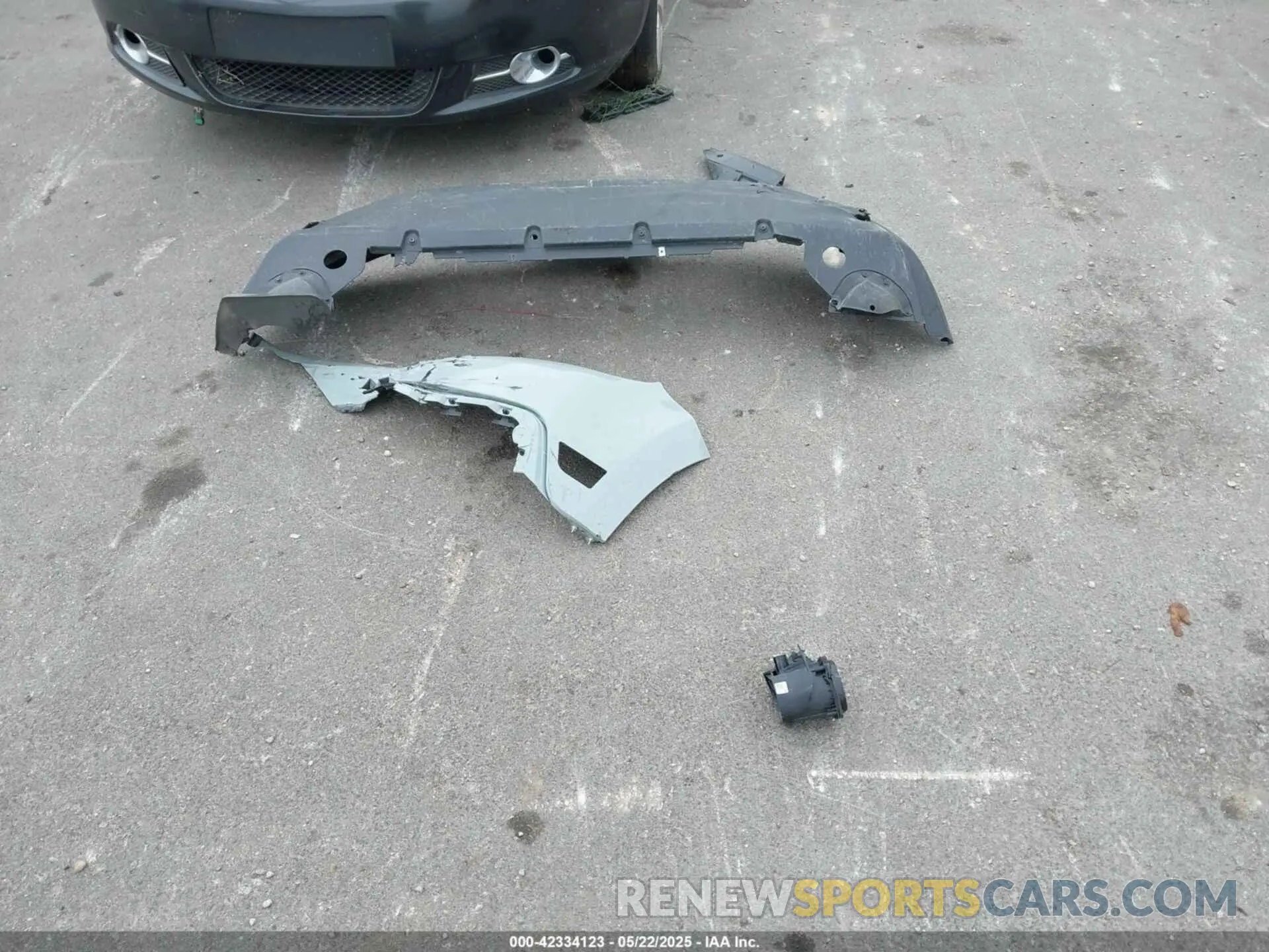 12 Photograph of a damaged car 3FTTW8A33RRA94567 FORD MAVERICK 2024
