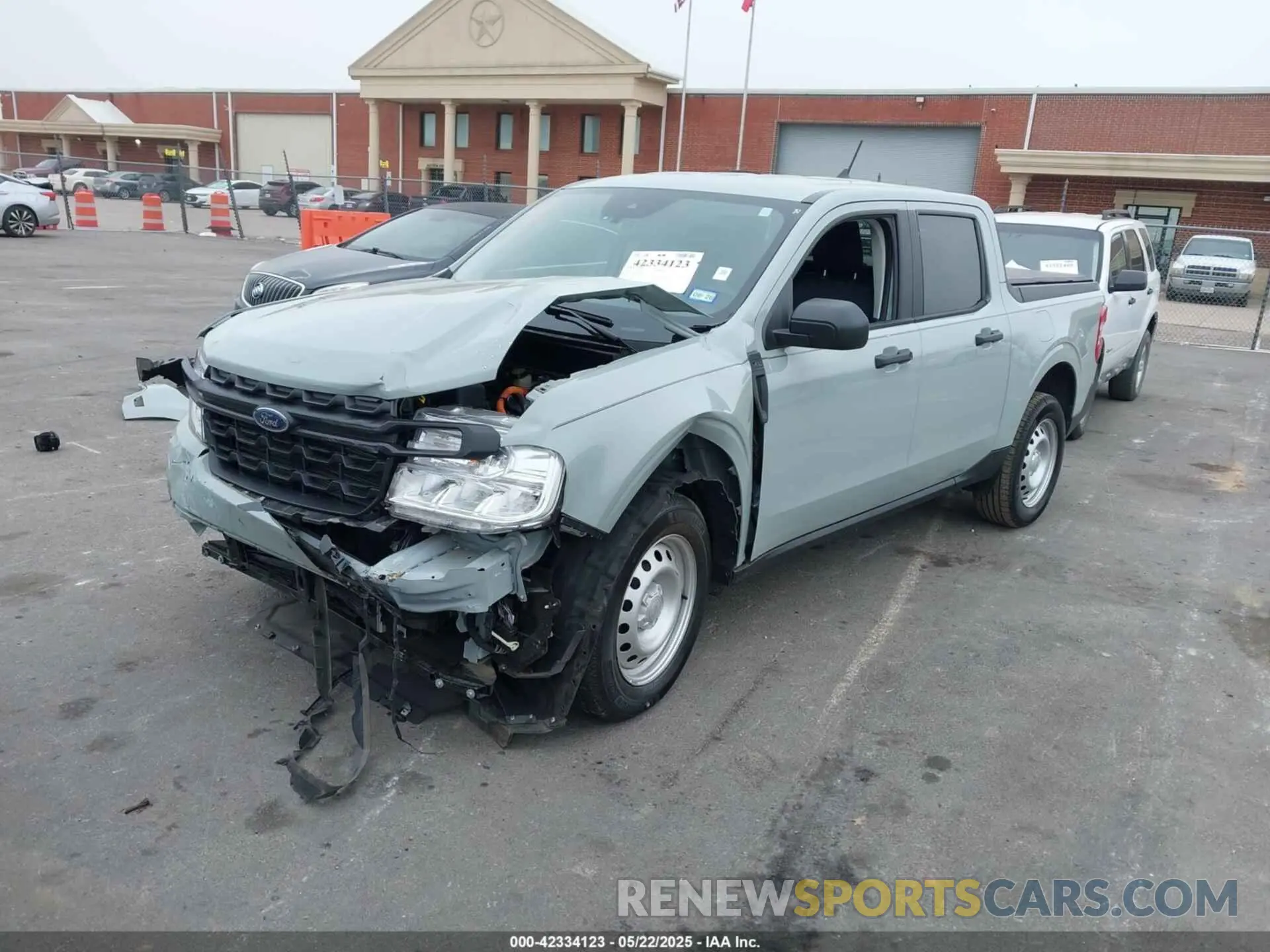 2 Photograph of a damaged car 3FTTW8A33RRA94567 FORD MAVERICK 2024