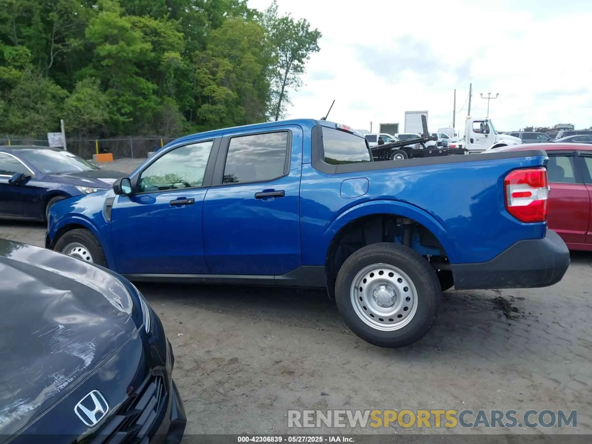 13 Photograph of a damaged car 3FTTW8A34RRA88700 FORD MAVERICK 2024