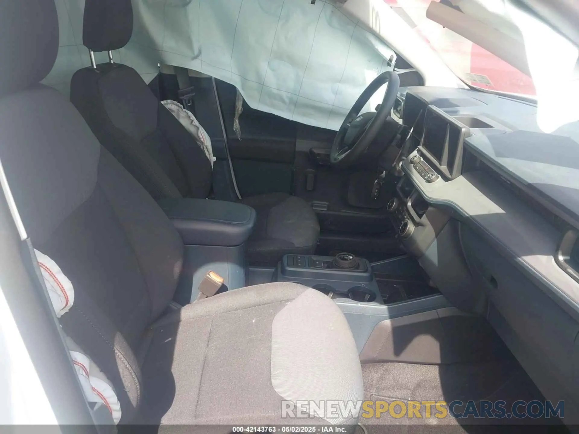 5 Photograph of a damaged car 3FTTW8A36RRB66913 FORD MAVERICK 2024