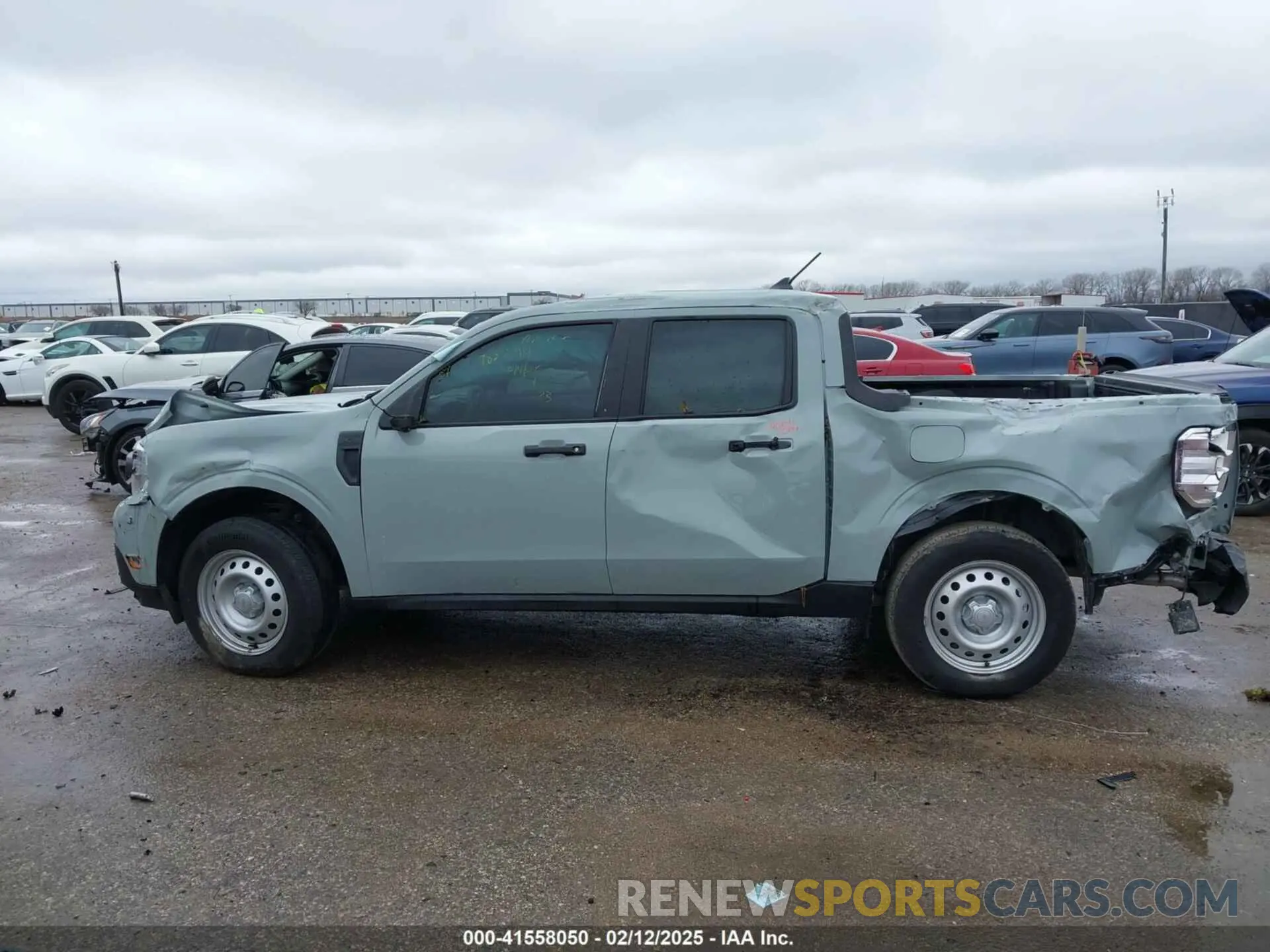 14 Photograph of a damaged car 3FTTW8A39RRA88983 FORD MAVERICK 2024