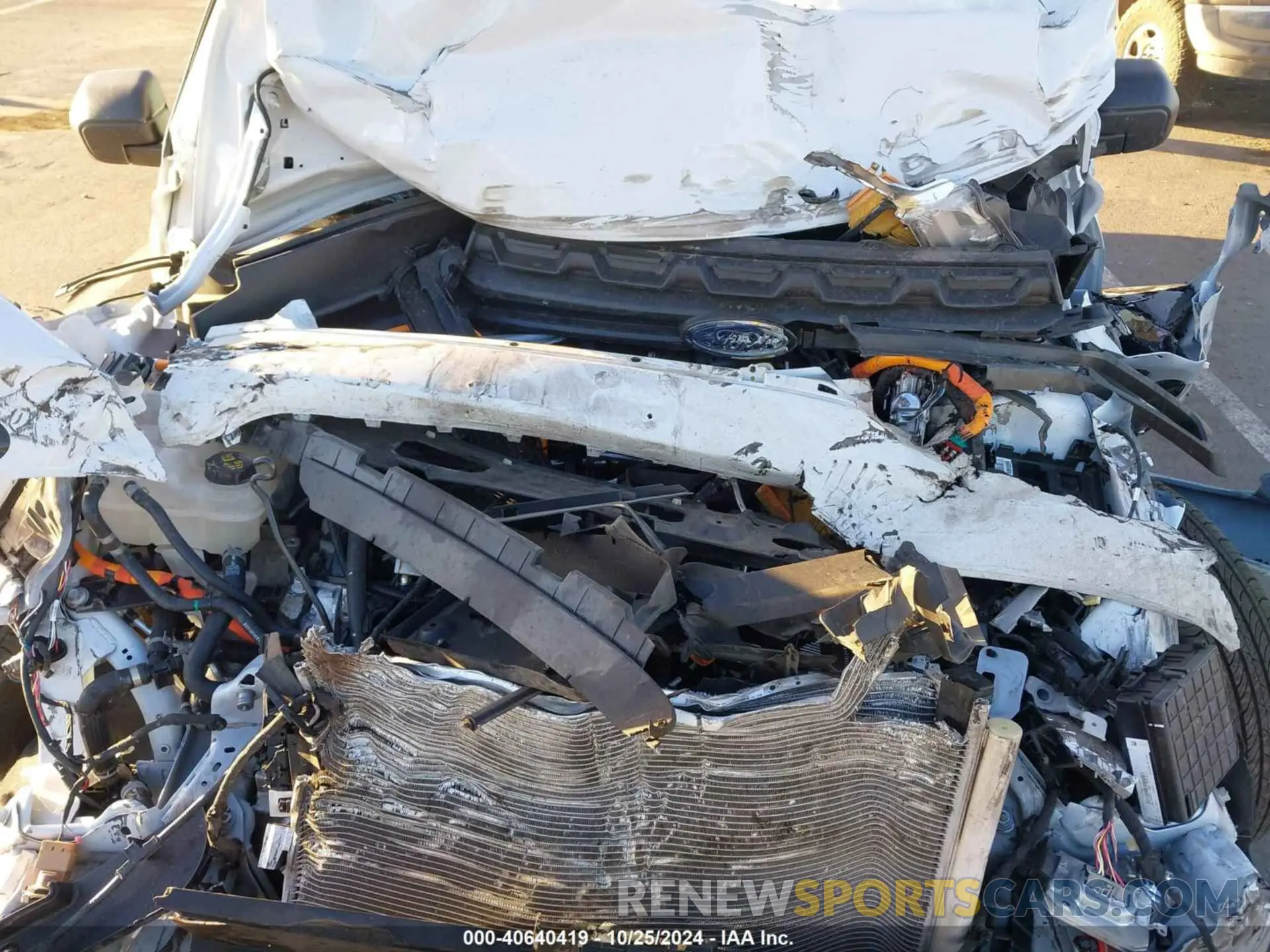 10 Photograph of a damaged car 3FTTW8A39RRA95271 FORD MAVERICK 2024