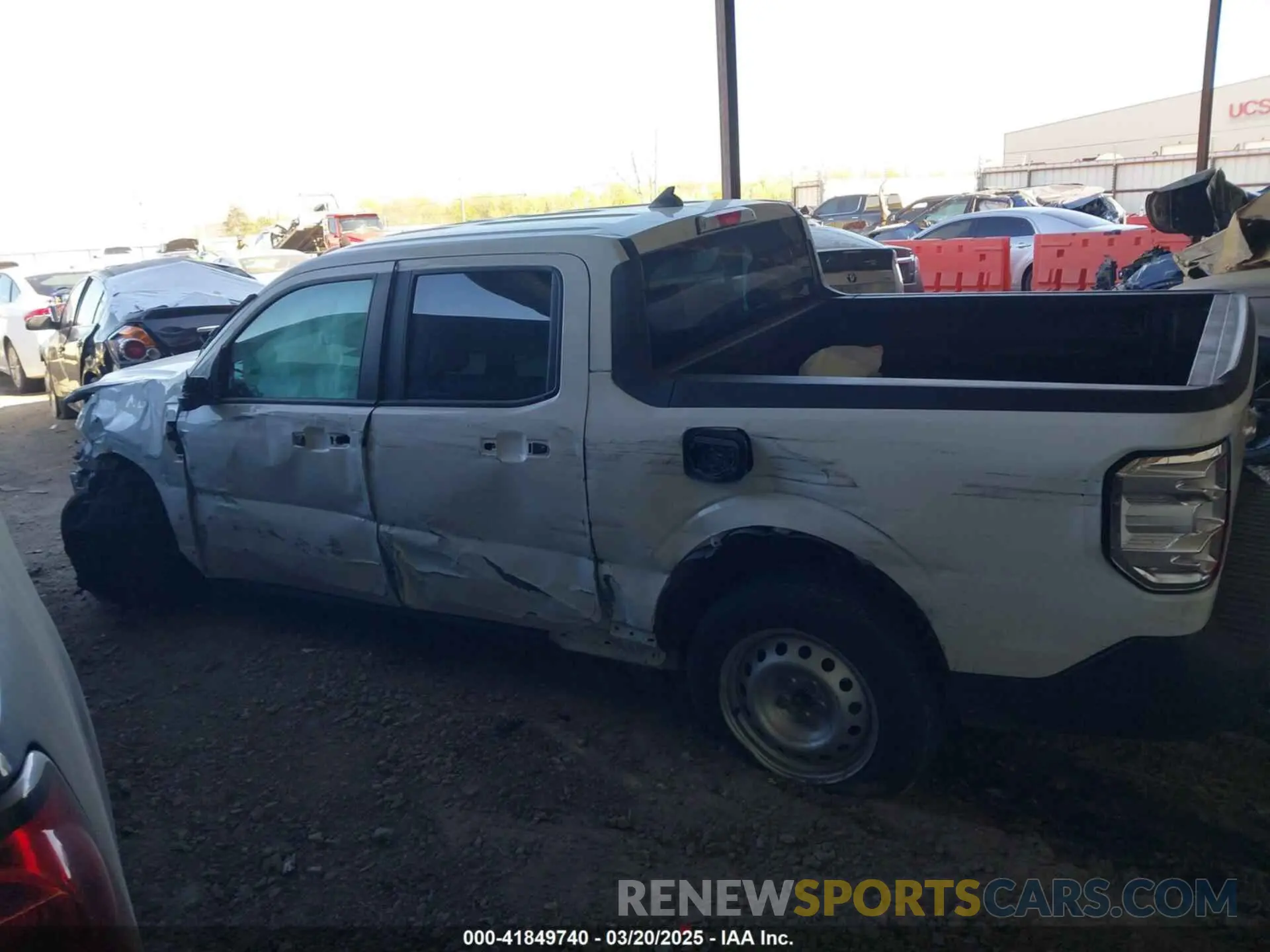 14 Photograph of a damaged car 3FTTW8A90RRB37265 FORD MAVERICK 2024