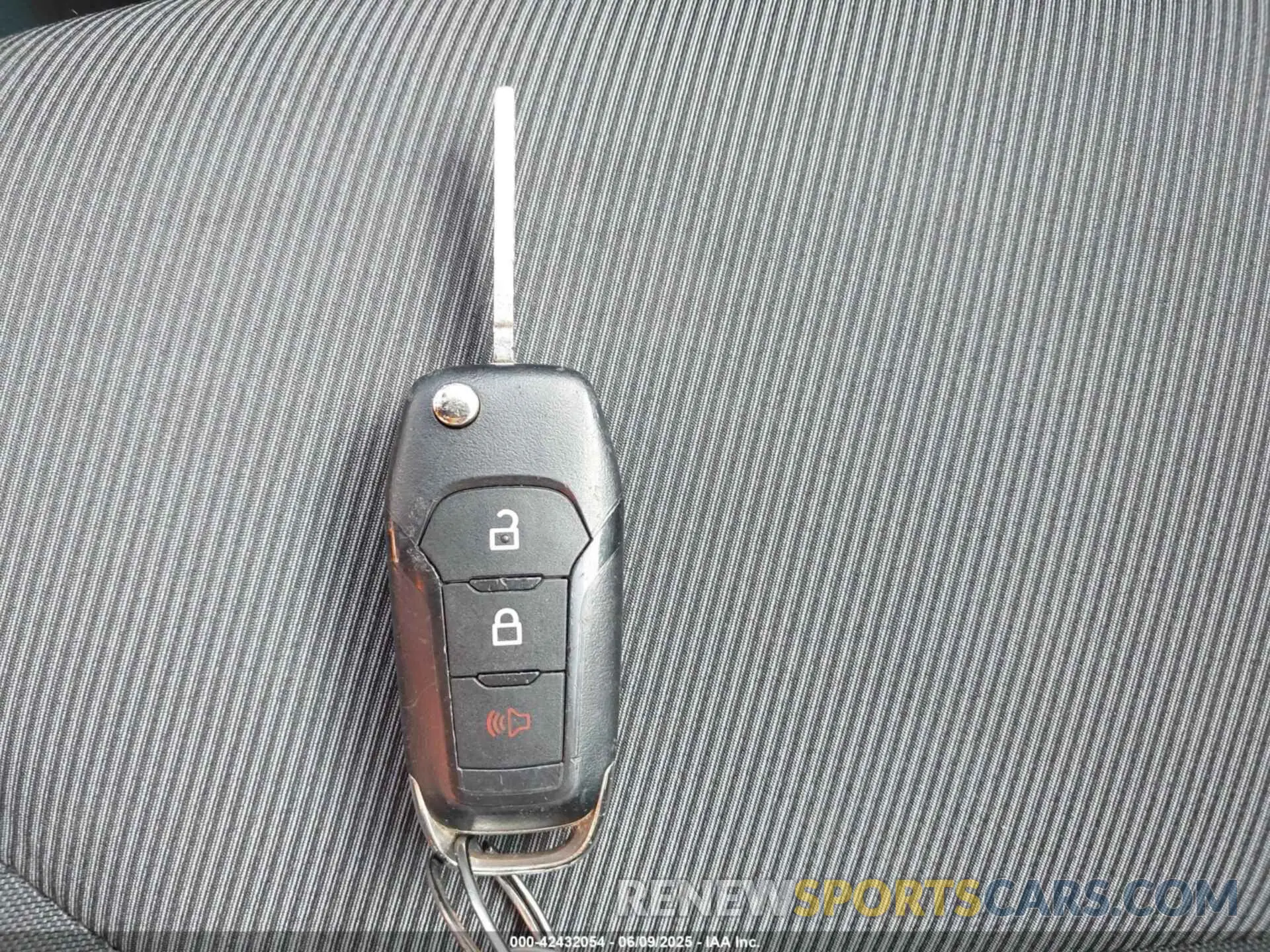 11 Photograph of a damaged car 3FTTW8A92RRB57792 FORD MAVERICK 2024