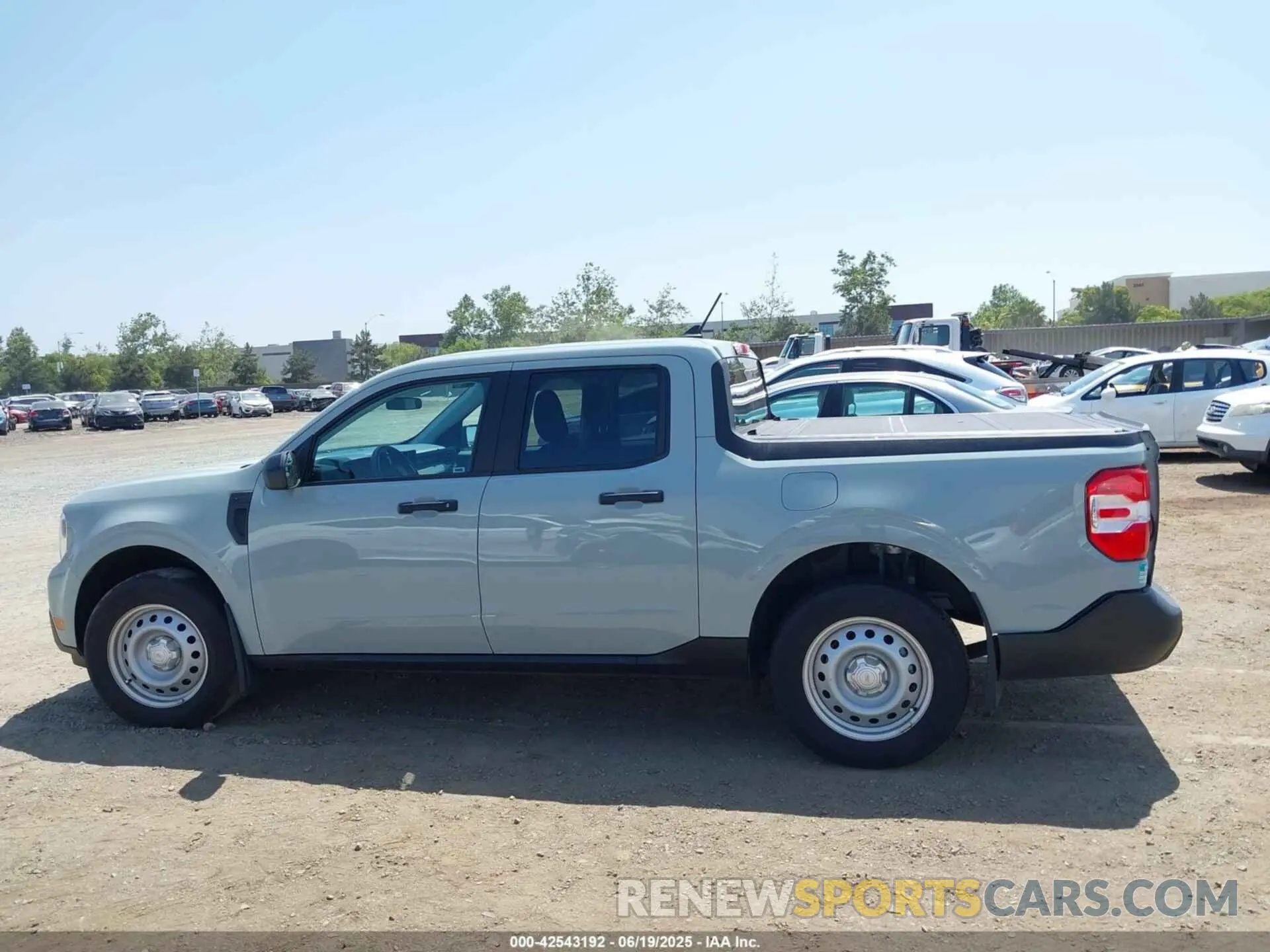14 Photograph of a damaged car 3FTTW8B90RRA38623 FORD MAVERICK 2024